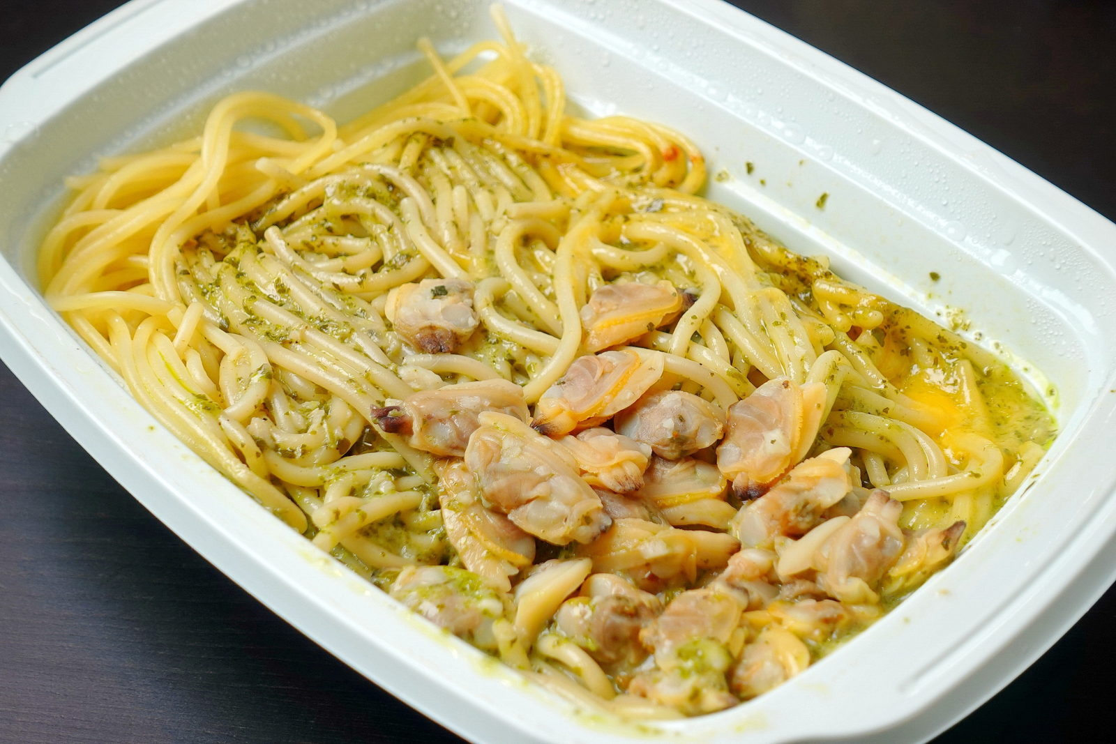 Green Sauce Clam-Noodles
