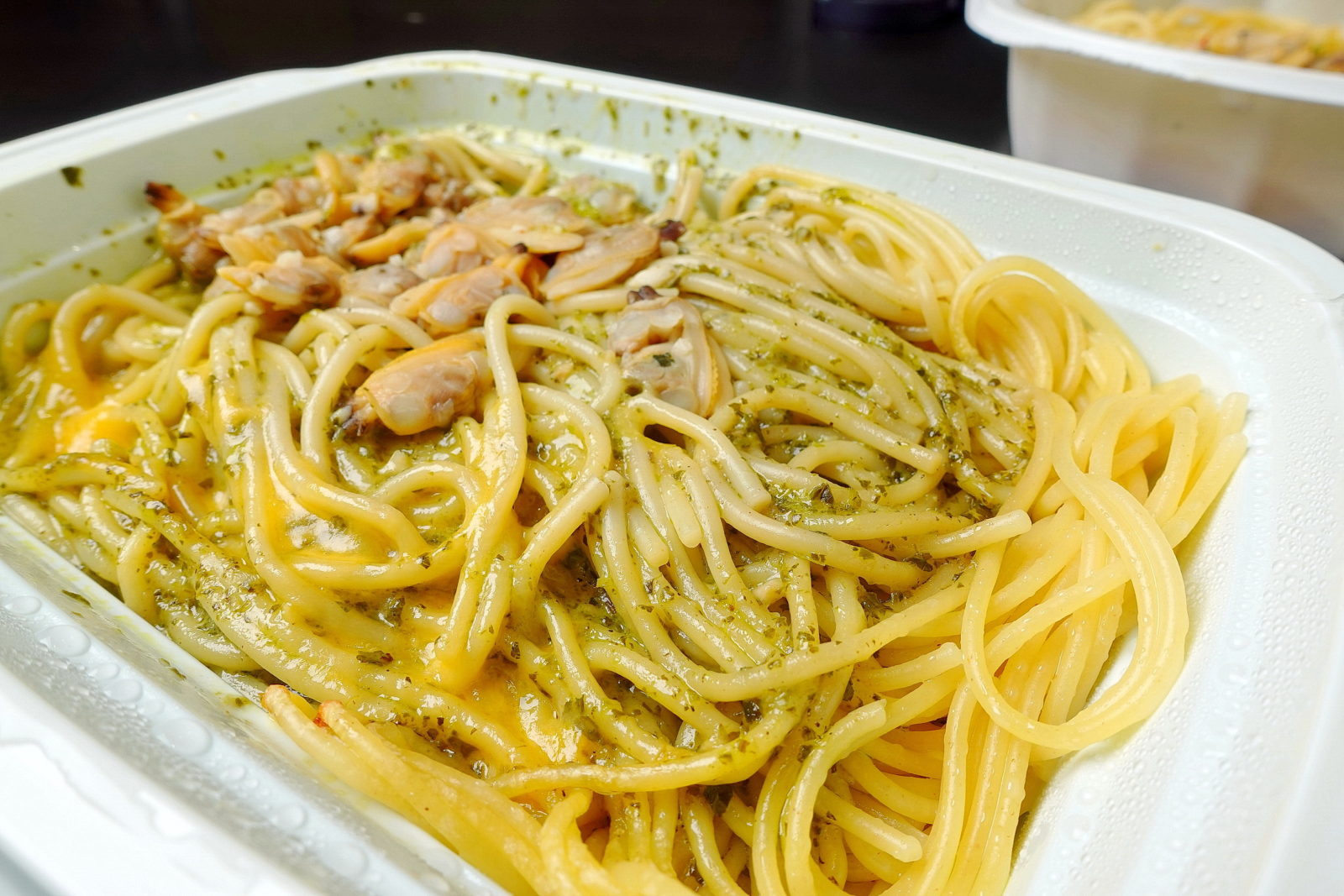 Green Sauce Clam-Noodles