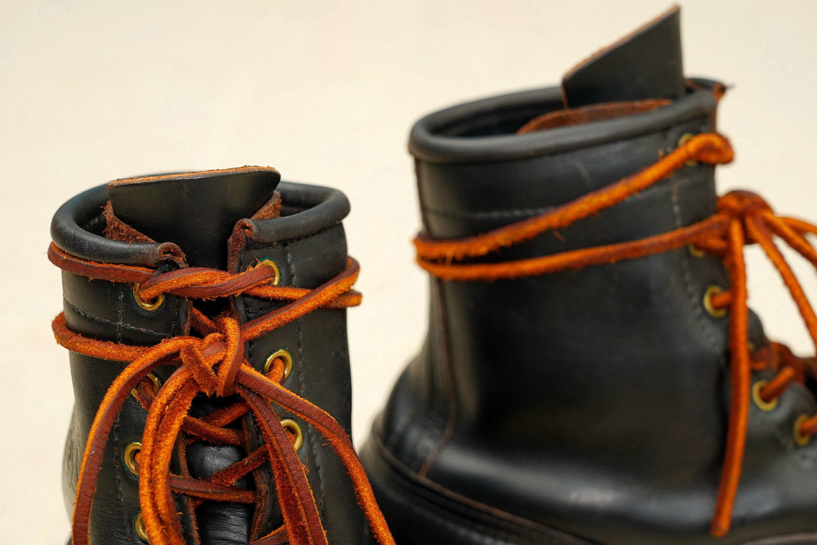 White's Boots Lace to Toe Horween Black,Stylish Pose 8