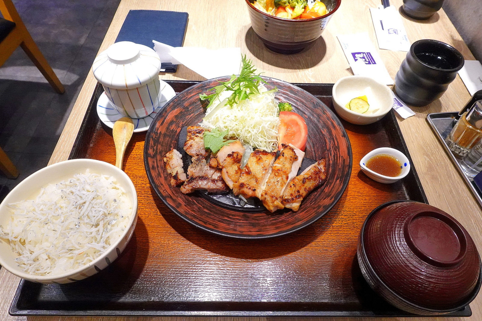 大戶屋 - 雞豬雙鞠定食1