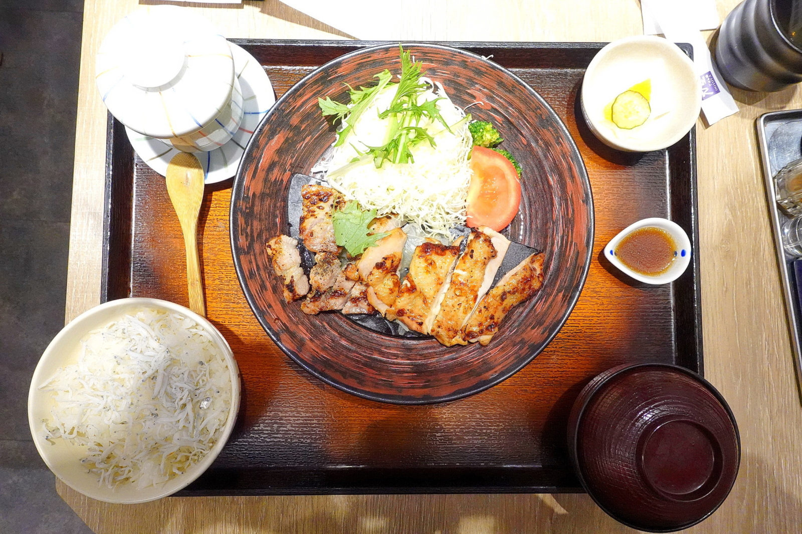大戶屋 - 雞豬雙鞠定食2