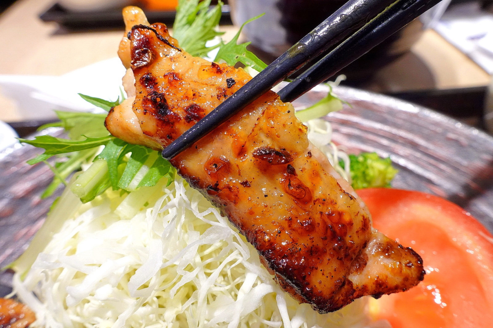 大戶屋 - 雞豬雙鞠定食,雞肉特寫2