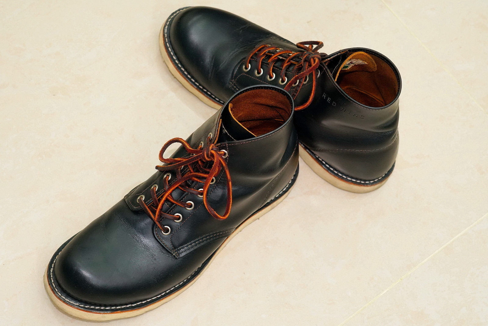 Red Wing 9870 ,Stylish Pose 2
