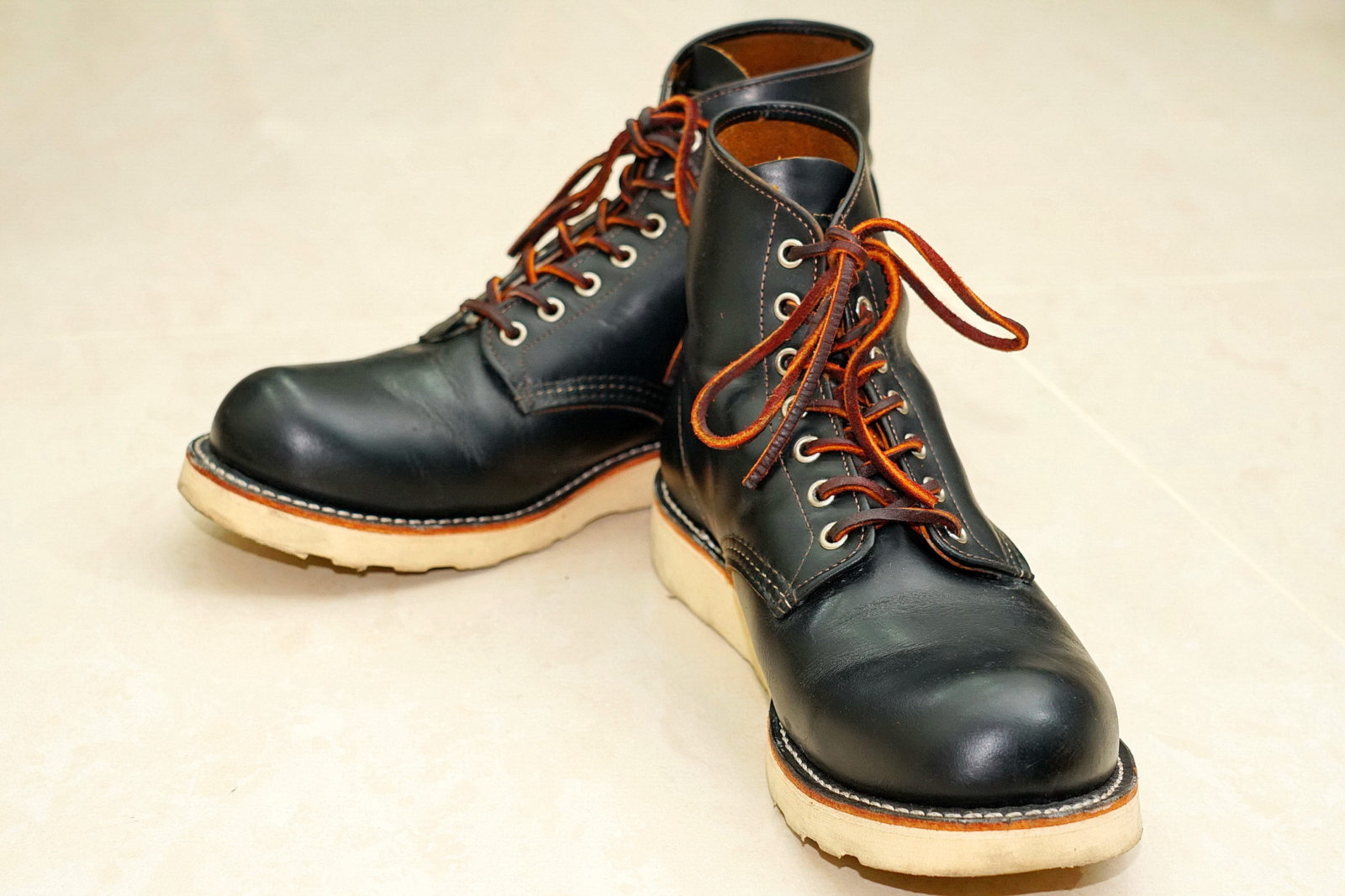 Red Wing 9870 ,Stylish Pose 3