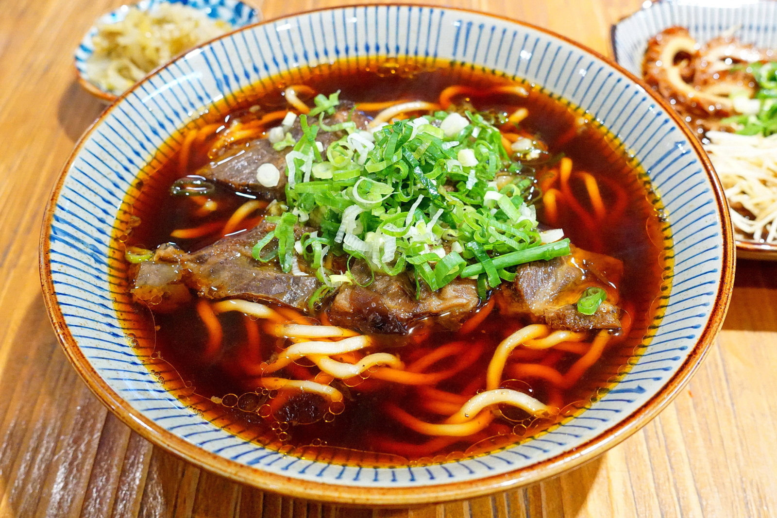 東館牛肉麵,牛肉麵