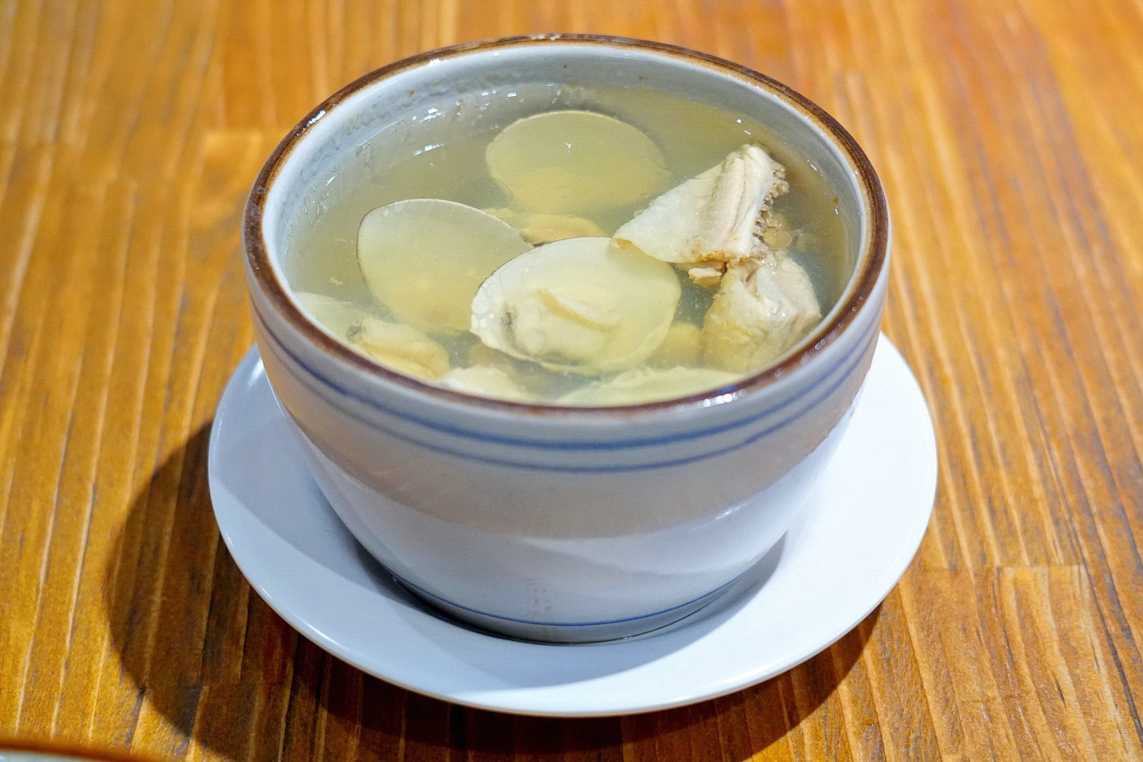 東館牛肉麵,蛤蜊雞湯
