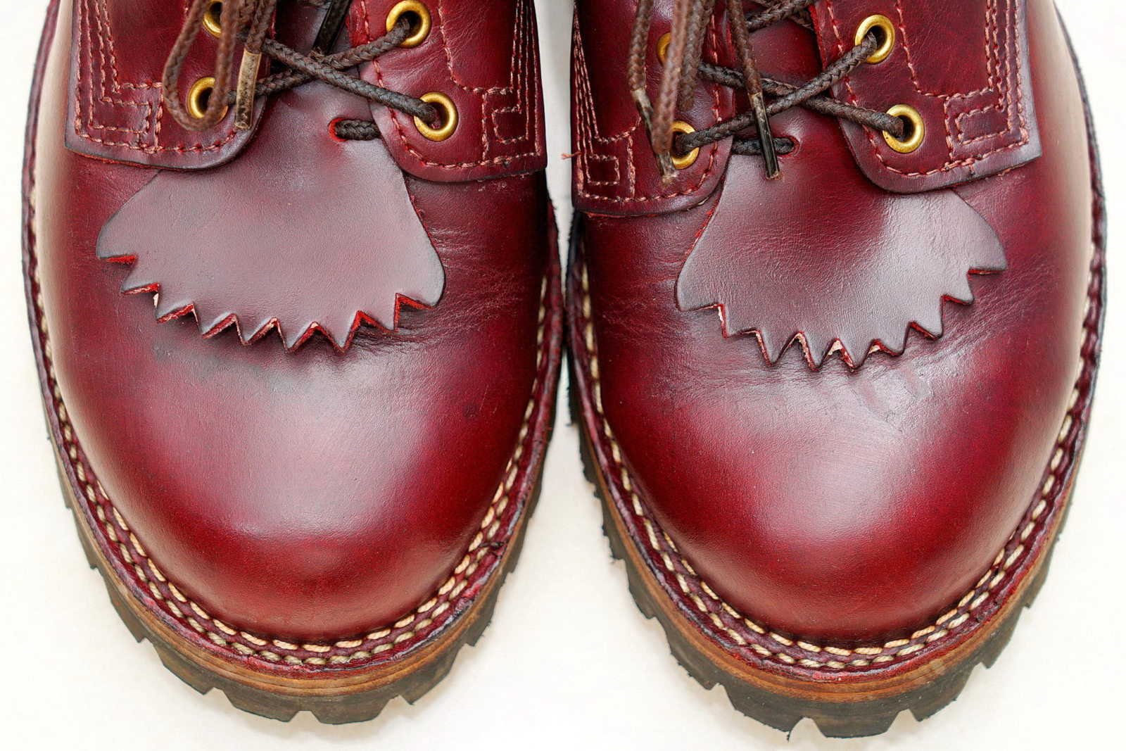 WESCO Boots Jobmaster Burgundy 酒紅七吋皮靴,鞋頭俯視特寫