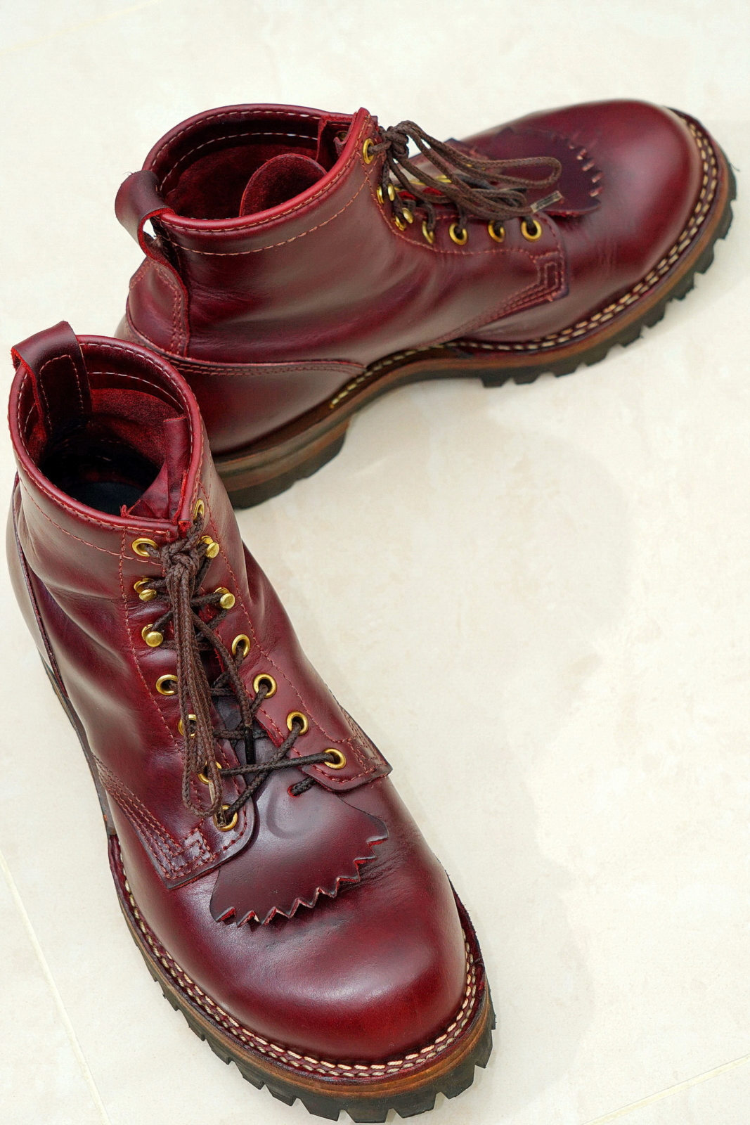 WESCO Boots Jobmaster Burgundy 酒紅七吋皮靴,Stylish Pose 2