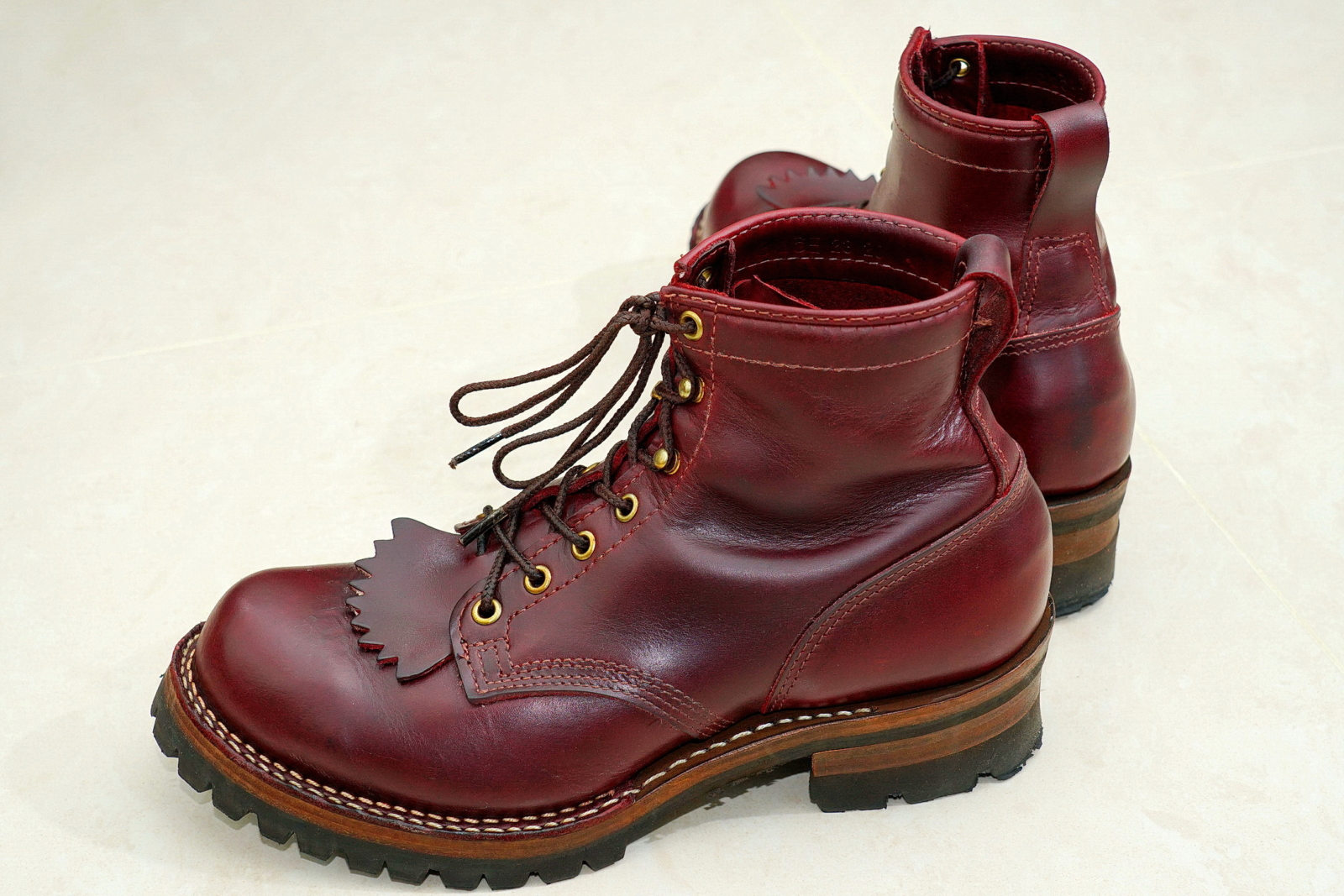 WESCO Boots Jobmaster Burgundy 酒紅七吋皮靴,Stylish Pose 5