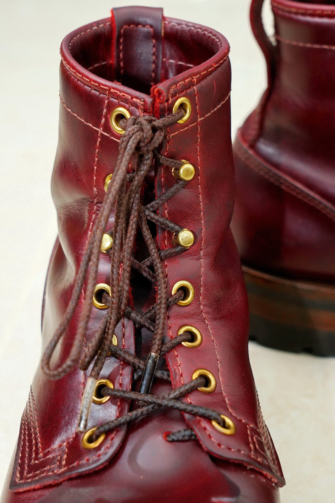 WESCO Boots Jobmaster Burgundy 酒紅七吋皮靴,Stylish Pose 8