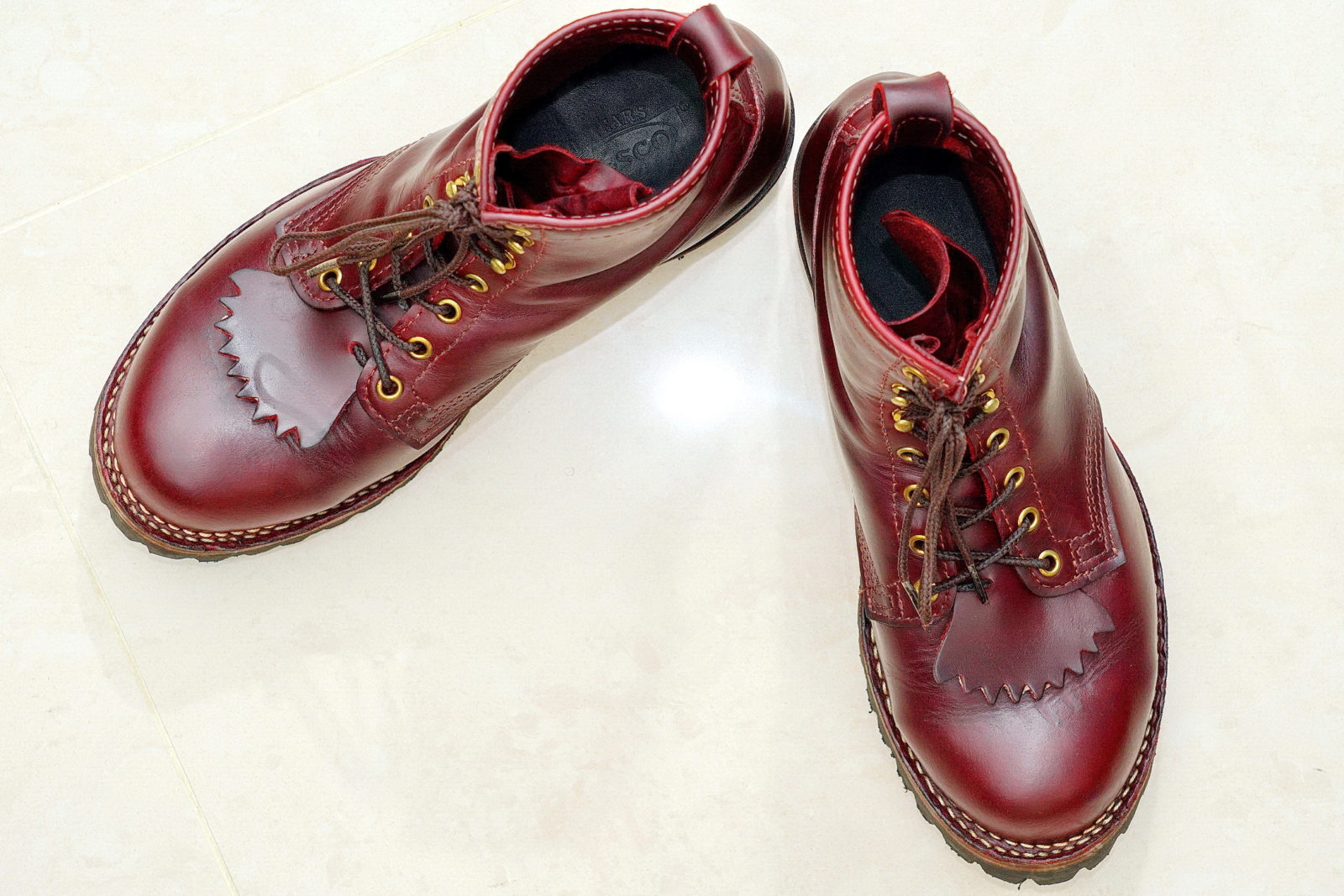 WESCO Boots Jobmaster Burgundy 酒紅七吋皮靴,Stylish Pose 10