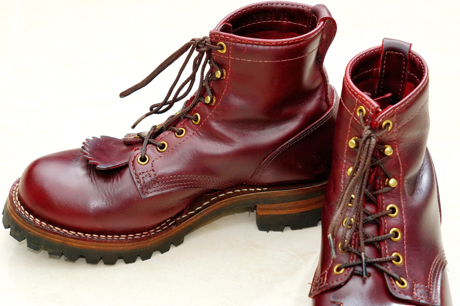 WESCO Boots Jobmaster Burgundy 酒紅七吋皮靴,Stylish Pose 11