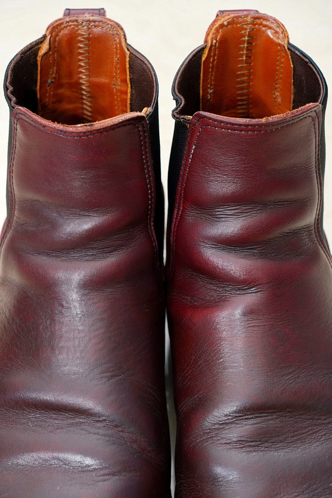 Red Wing 9077,靴筒特寫