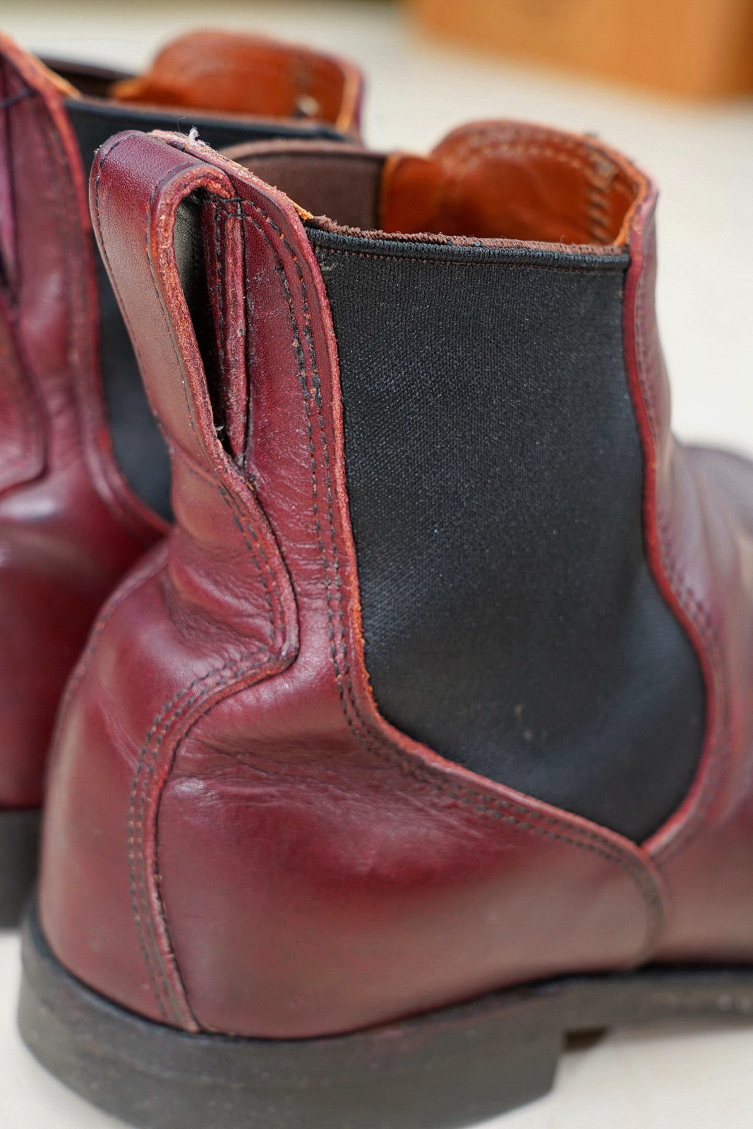 Red Wing 9077,靴筒側面鬆緊帶