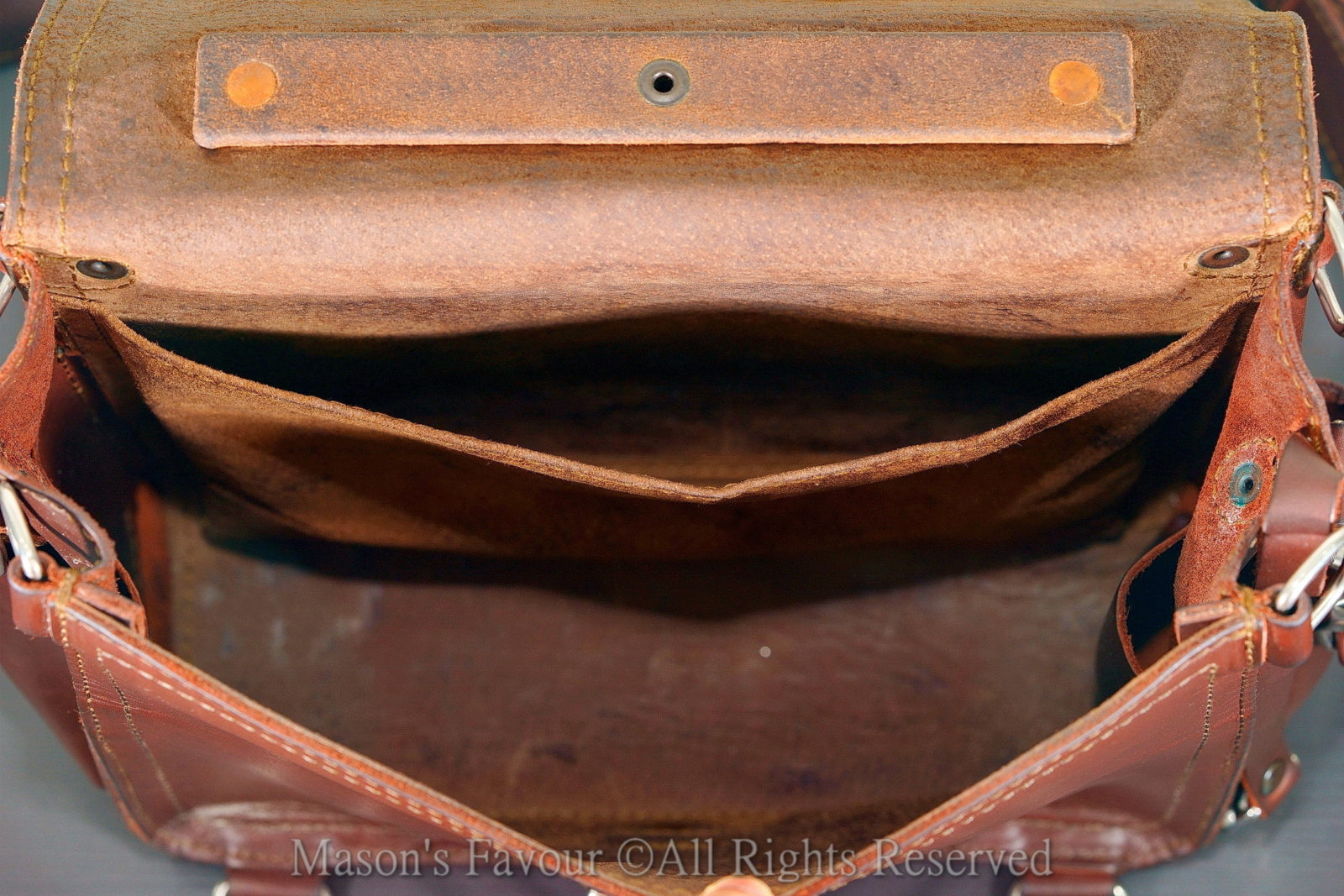 Saddleback Leather Satchel,開鞄4