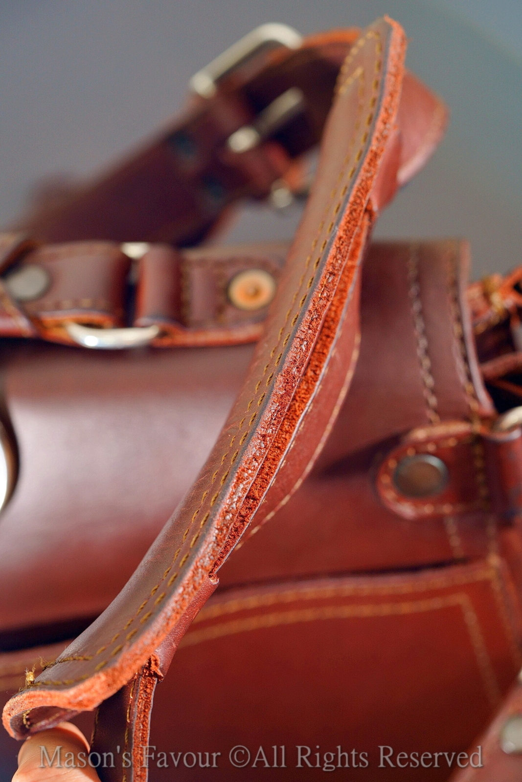 Saddleback Leather Satchel,背帶肩墊3