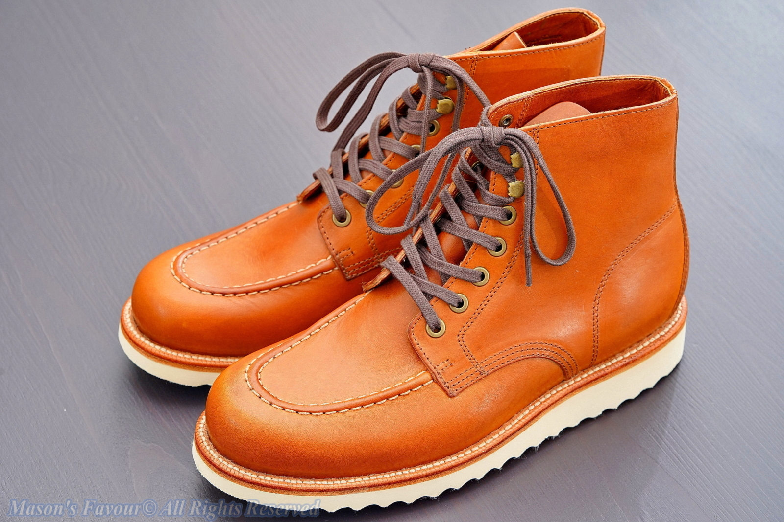 Grant Stone Brass Boot Saddle Tan - Perspective 2