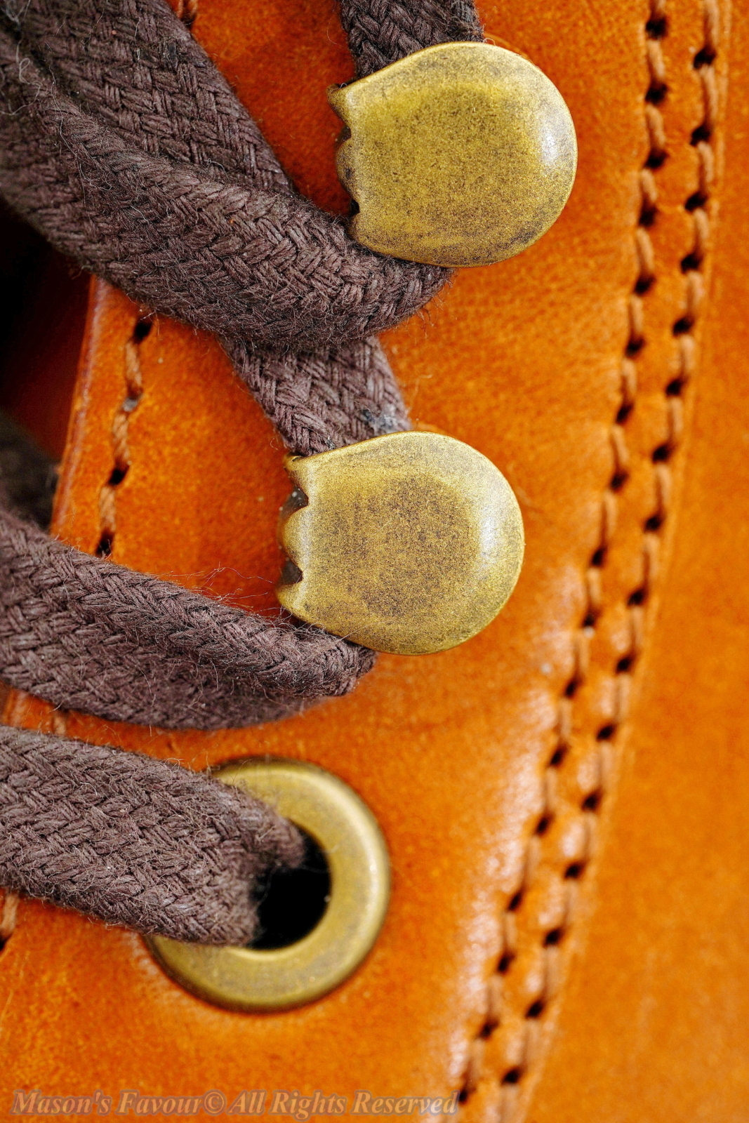 Grant Stone Brass Boot Saddle Tan - Hooks