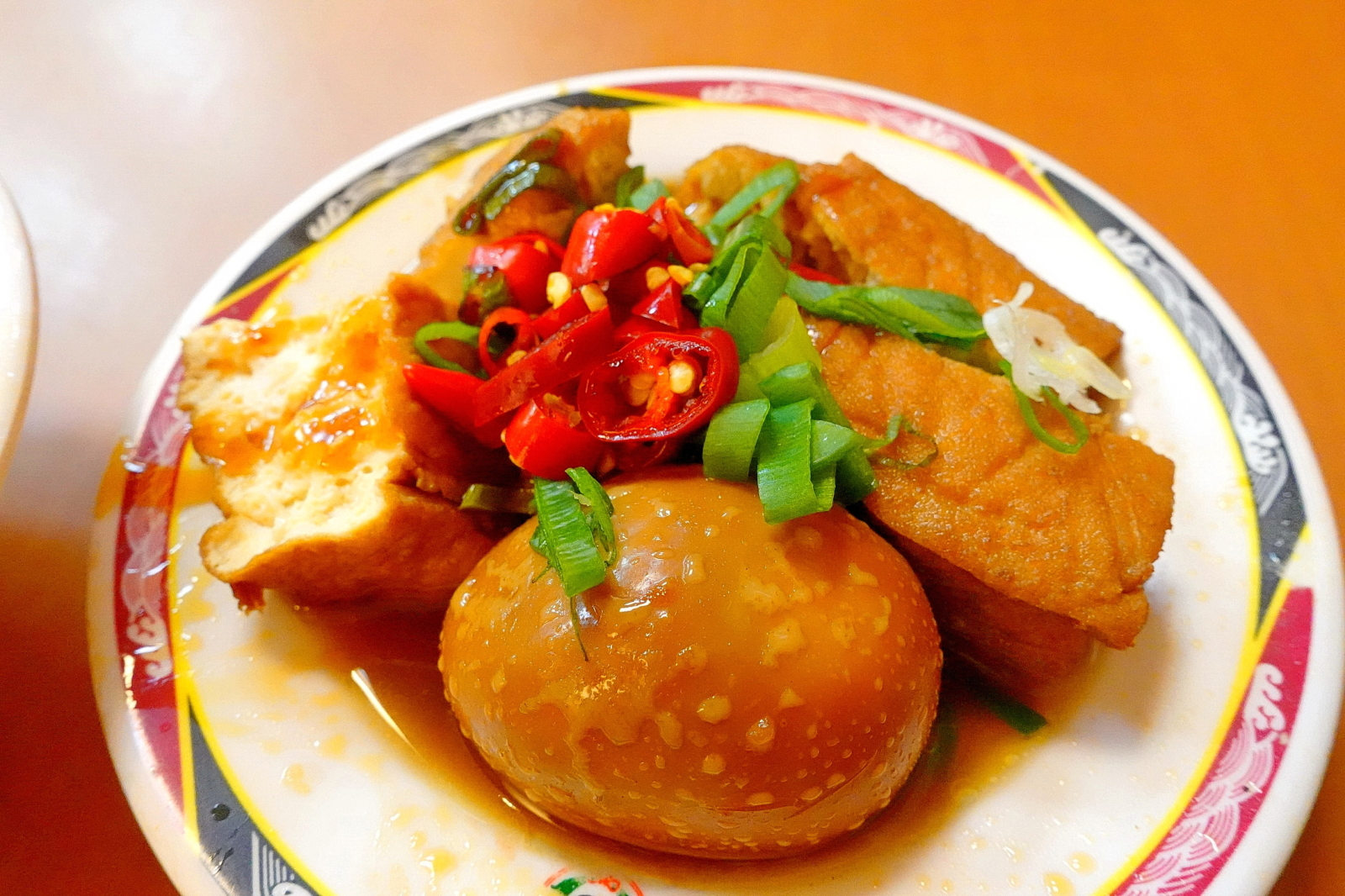 油豆腐、滷蛋