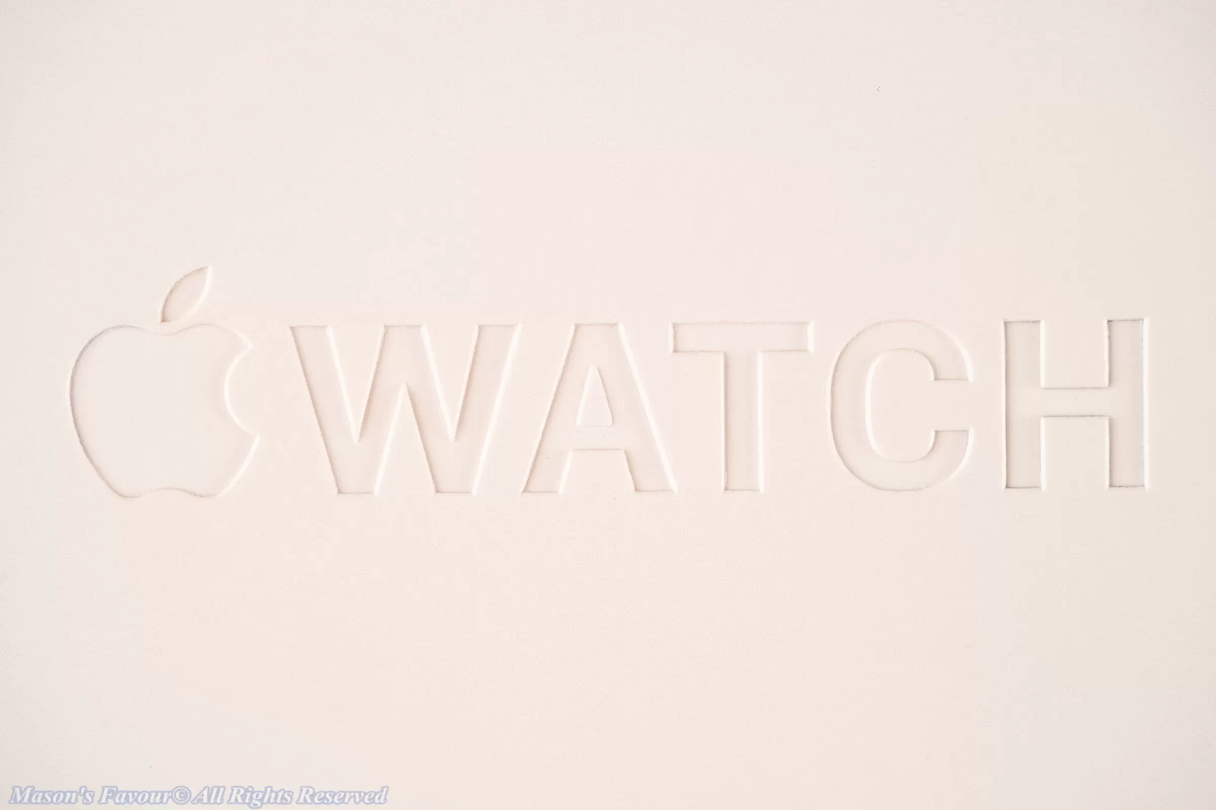 Apple Watch Series 8 - Box Logo