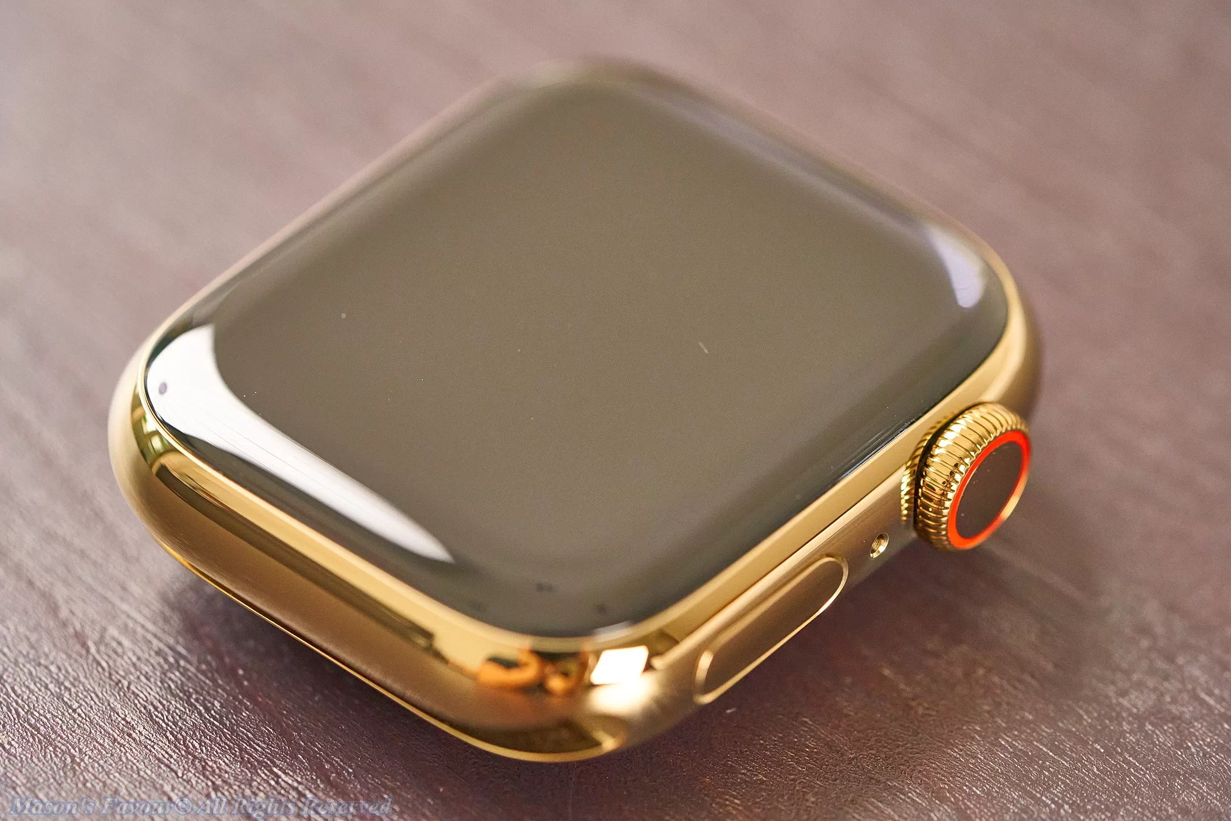 Apple Watch Series 8 - Watch Body, Perspective 1