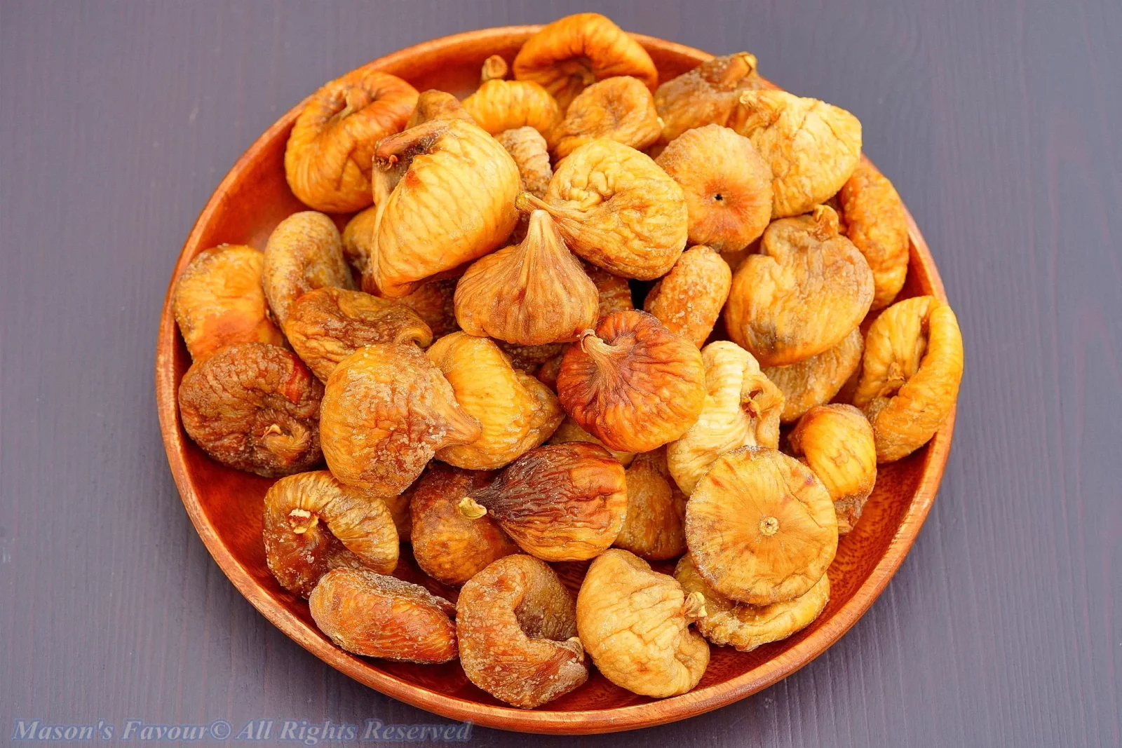 Costco Sunsational Dried Figs,無花果乾 - Dried Figs On Plate 4