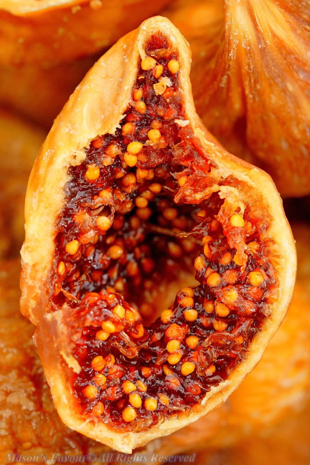 Costco Sunsational Dried Figs,無花果乾 - Dried Fig Cutout Section Enlarged View 2