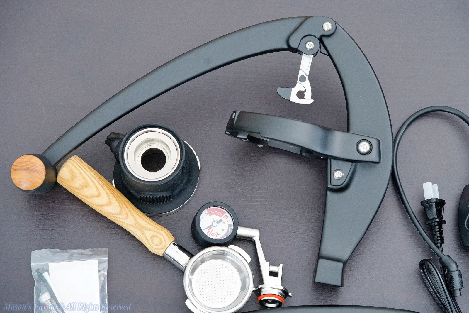 Flair 58 Espresso Maker - Machine and Accessories 2