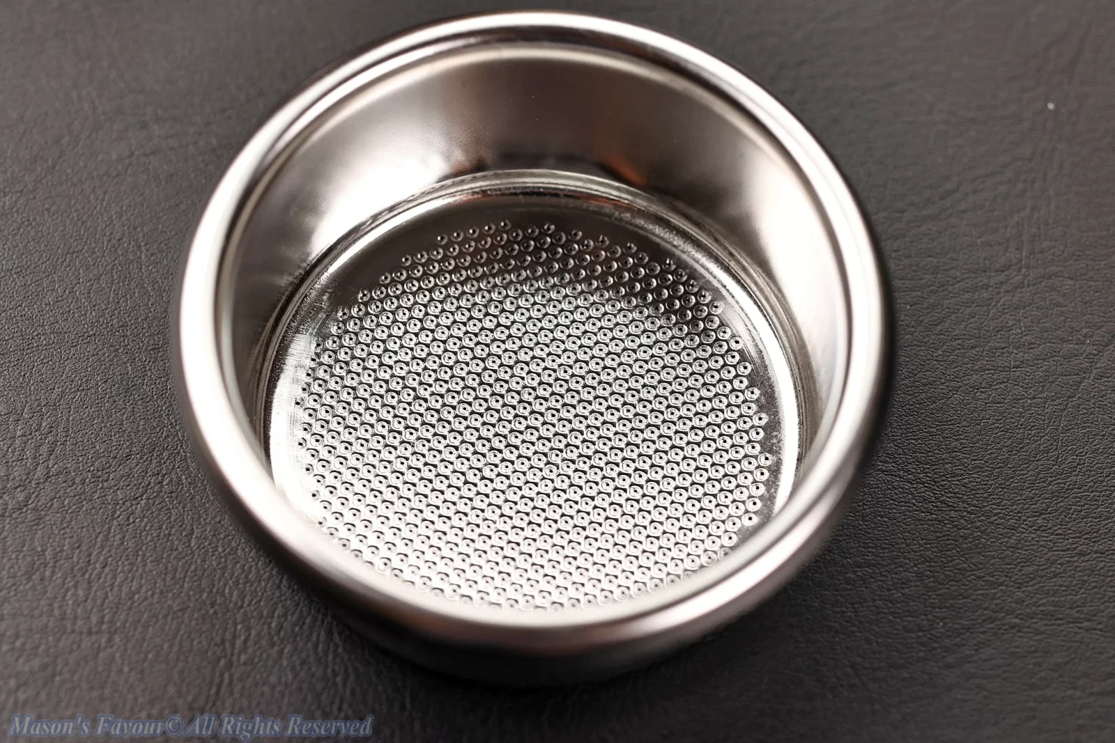 IMS Espresso Portafilter Basket - Flat Basket (B702TFH28), Perspective View 1