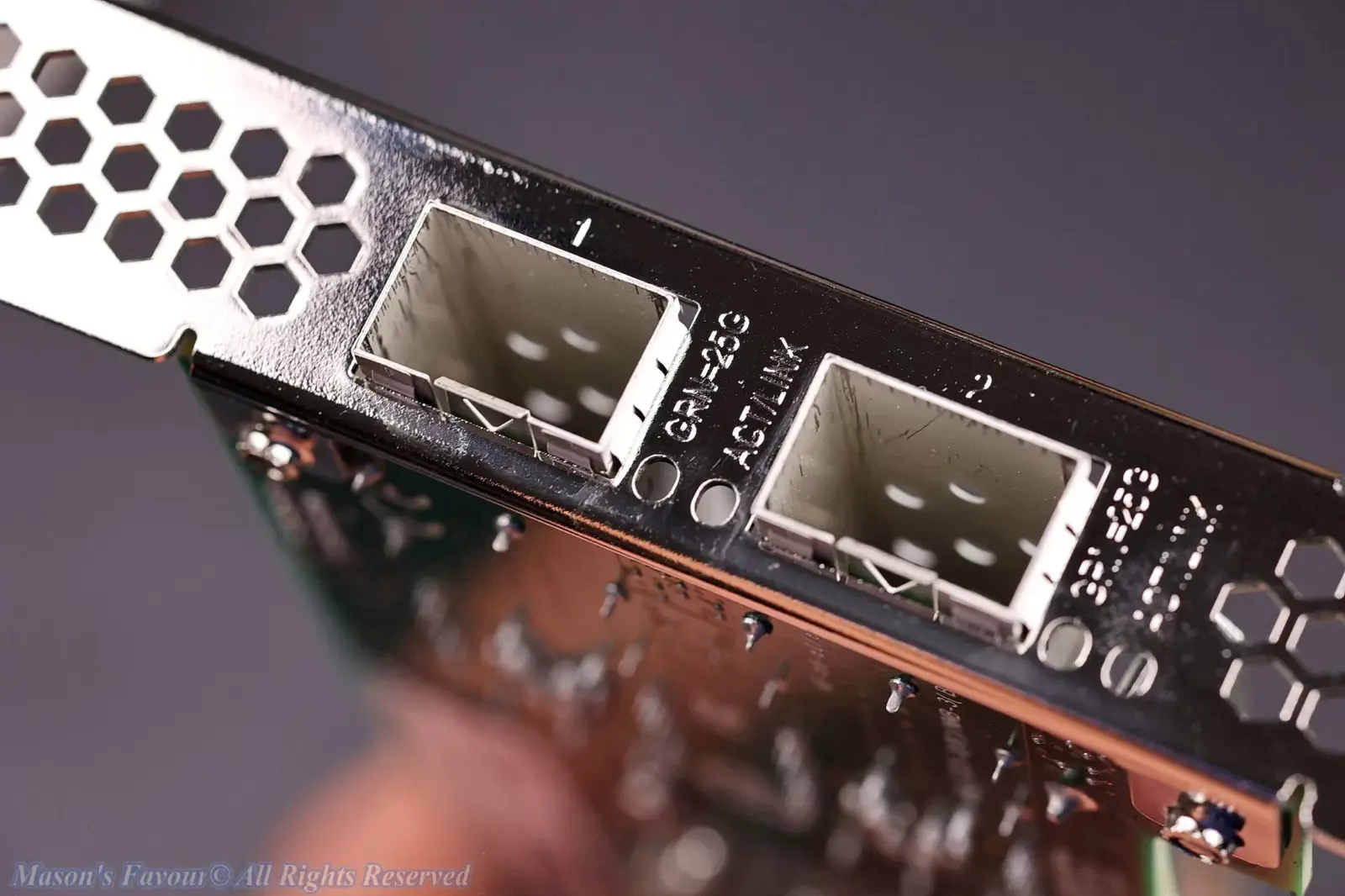Intel E810-XXVDA2 25GbE SFP28光纖網路卡，開箱，最平價且值得信賴的的Server網卡，效能飛天！ - 每森生活樂趣 ...