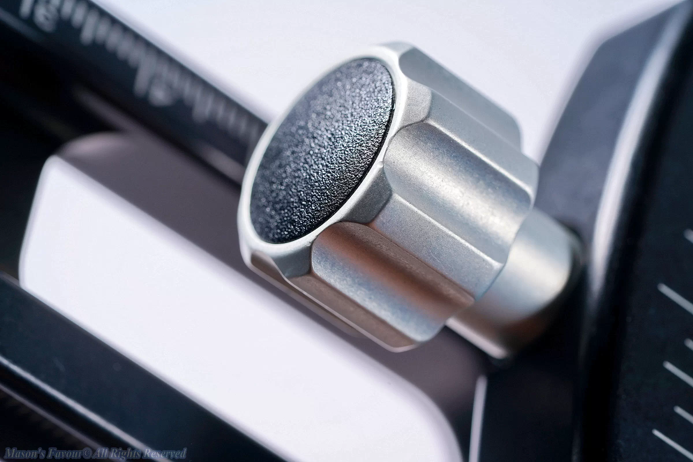 Kirk Multipurpose Rail - Upper Safety Knob