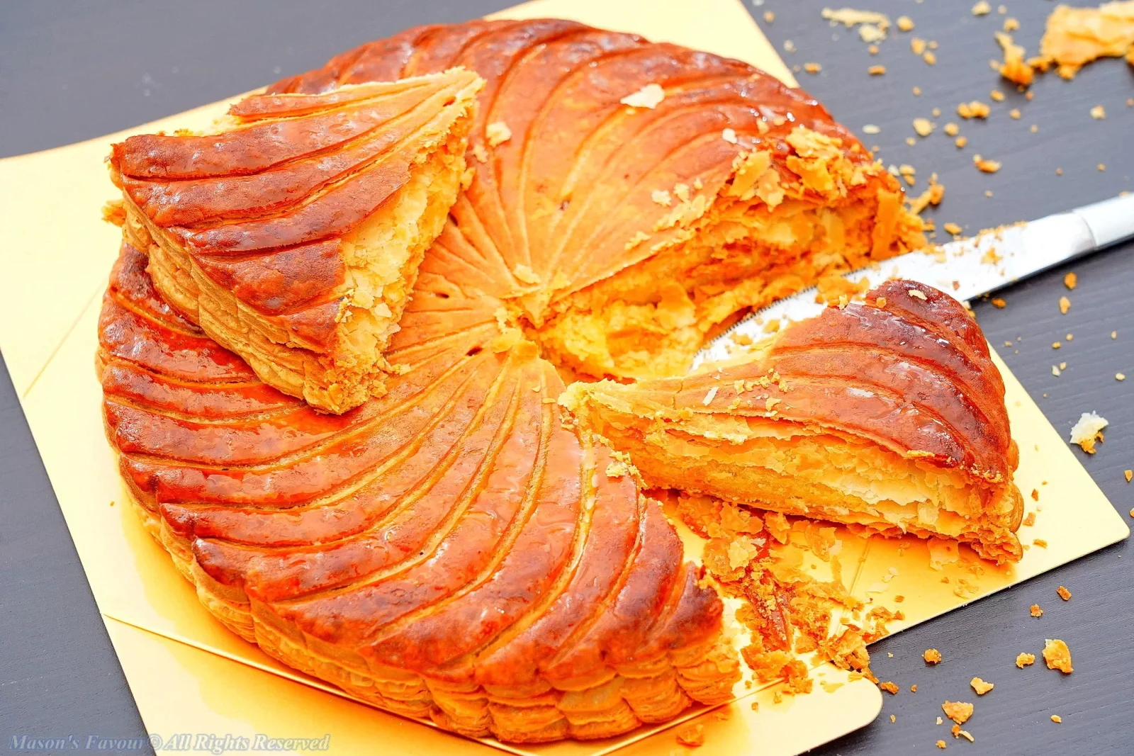 Le Boulanger De Monge, King's Pie - Cutout 1