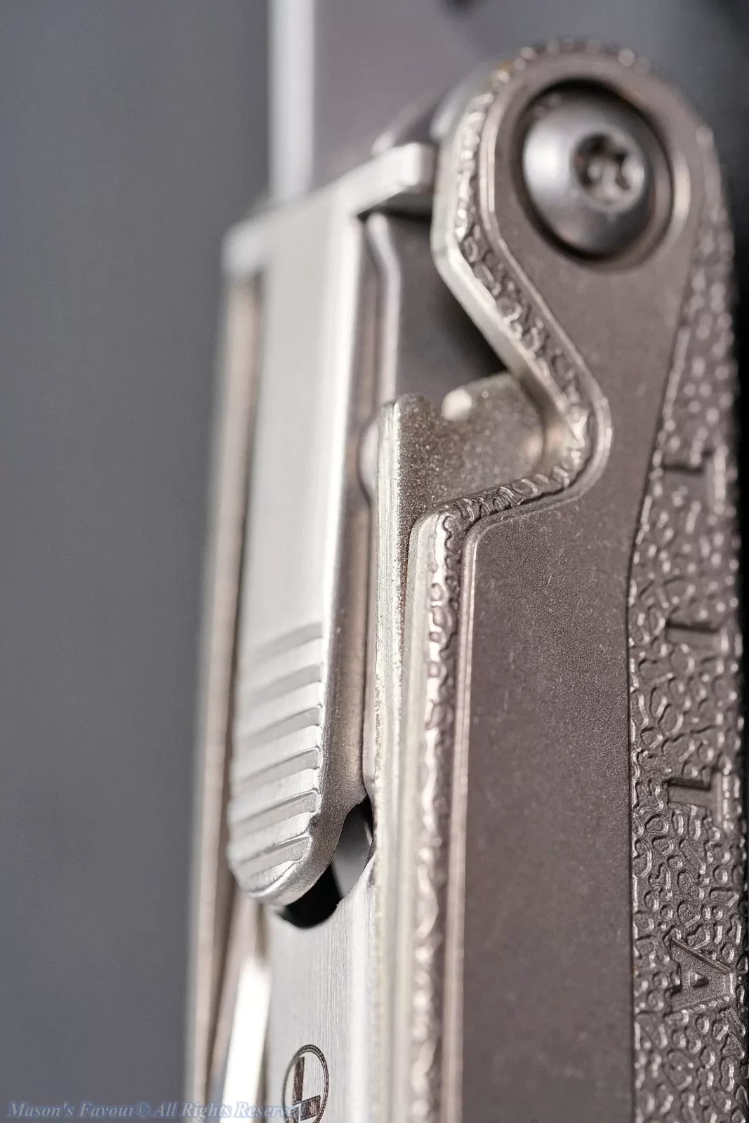 Leatherman Charge+ TTI - Safety Lock for Can&Bottle Opener, Locking State