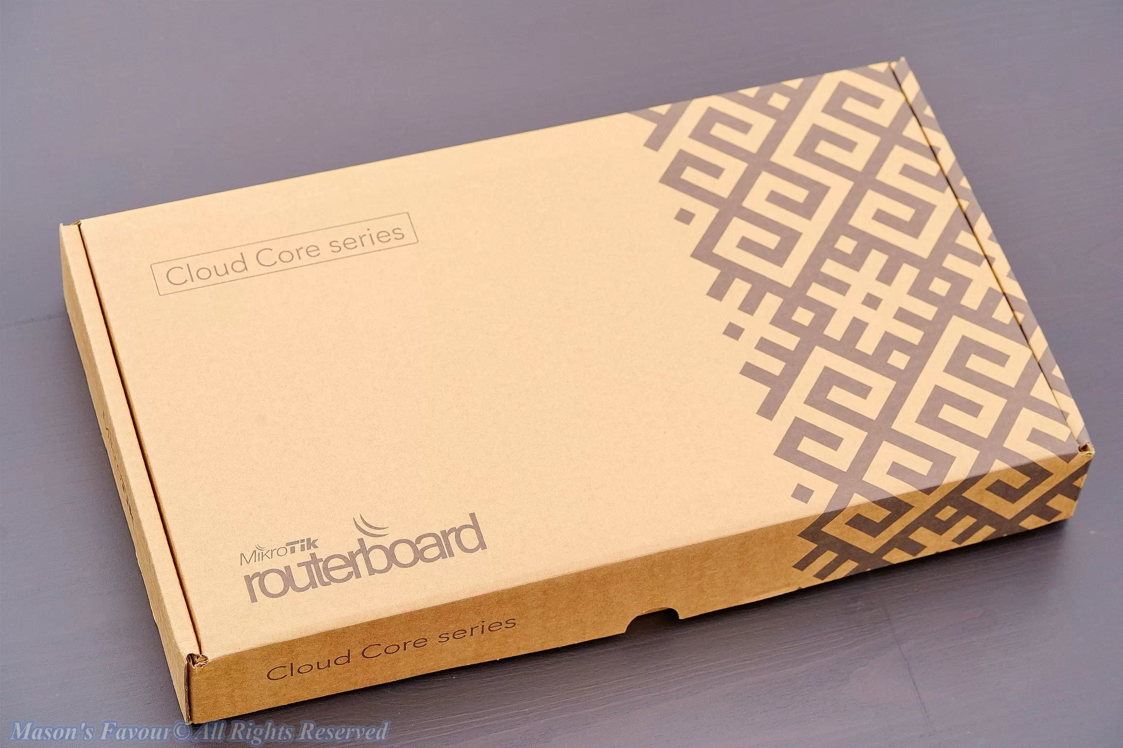 MikroTik CCR2116, Box