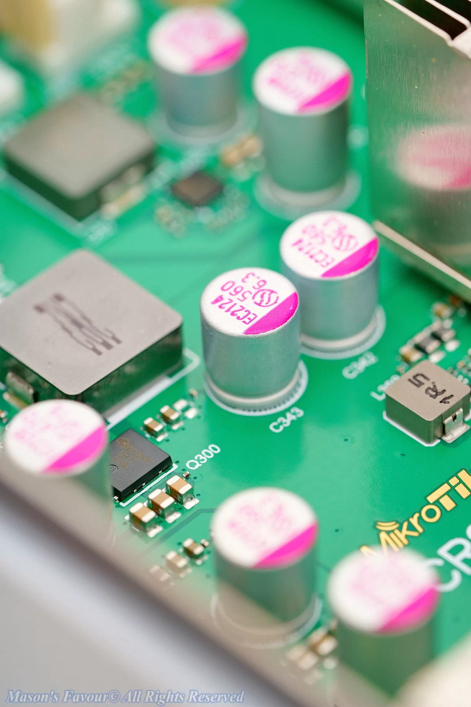 MikroTik CCR2116, Teardown, Capacitors, Enlarged Perspective