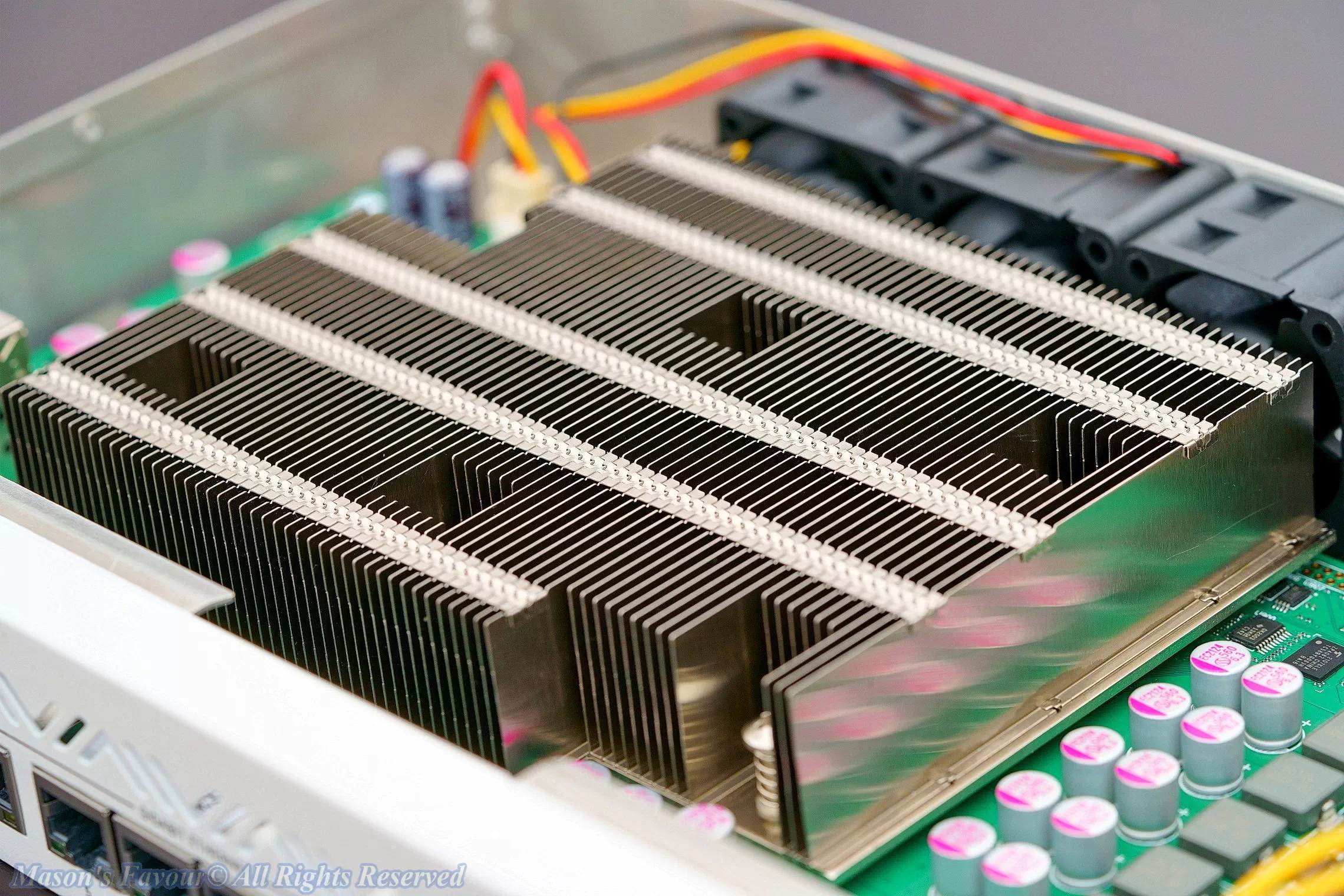 MikroTik CCR2116, Teardown, the Whole Heatsink, Perspective