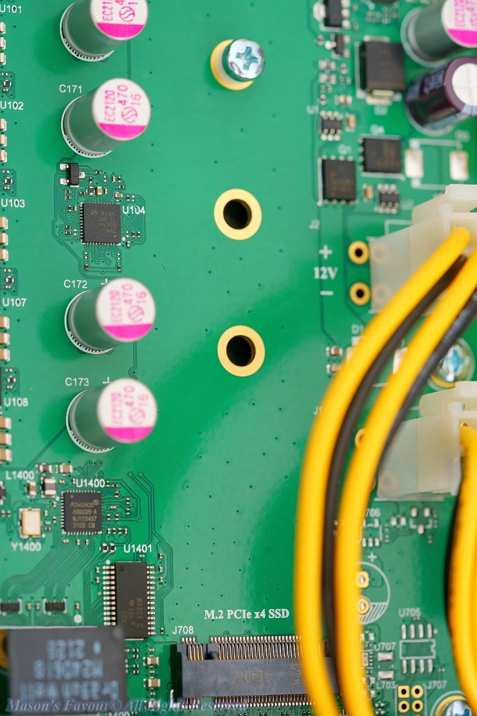 MikroTik CCR2116, Teardown, NVME SSD Slot, Perspective