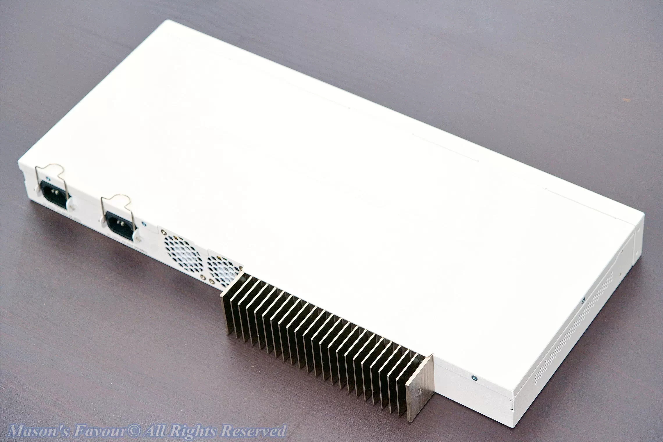 MikroTik CRS317-1G-16S+RM - Perspective 4
