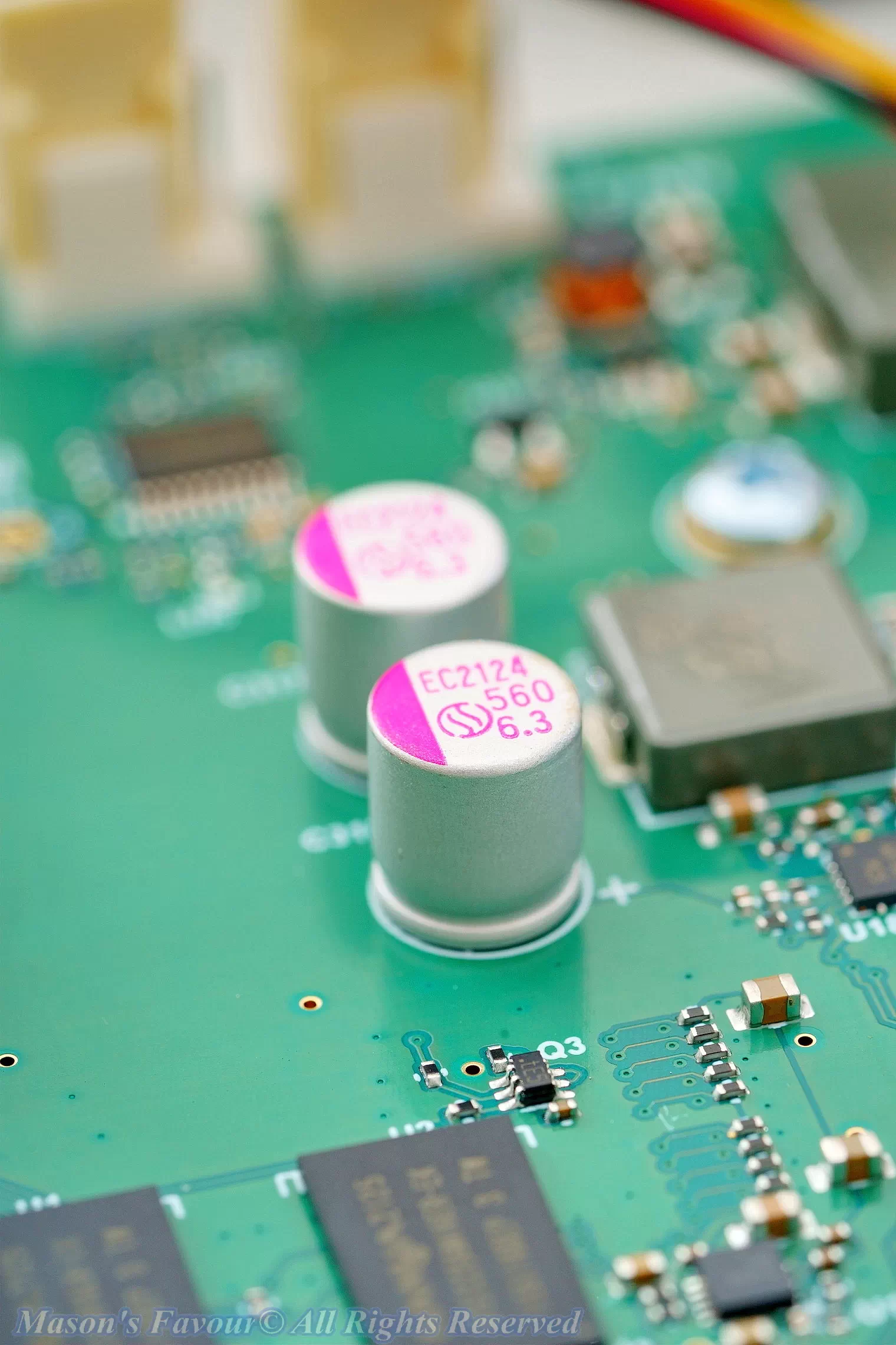 MikroTik CRS317-1G-16S+RM - Solid-State Capacitors