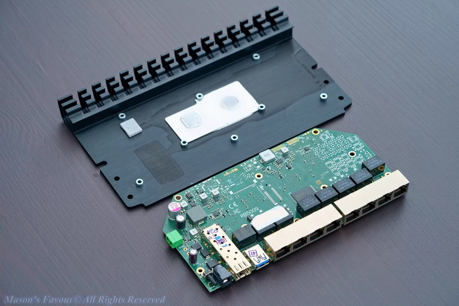 MikroTik RB5009UG+S+IN - Teardown