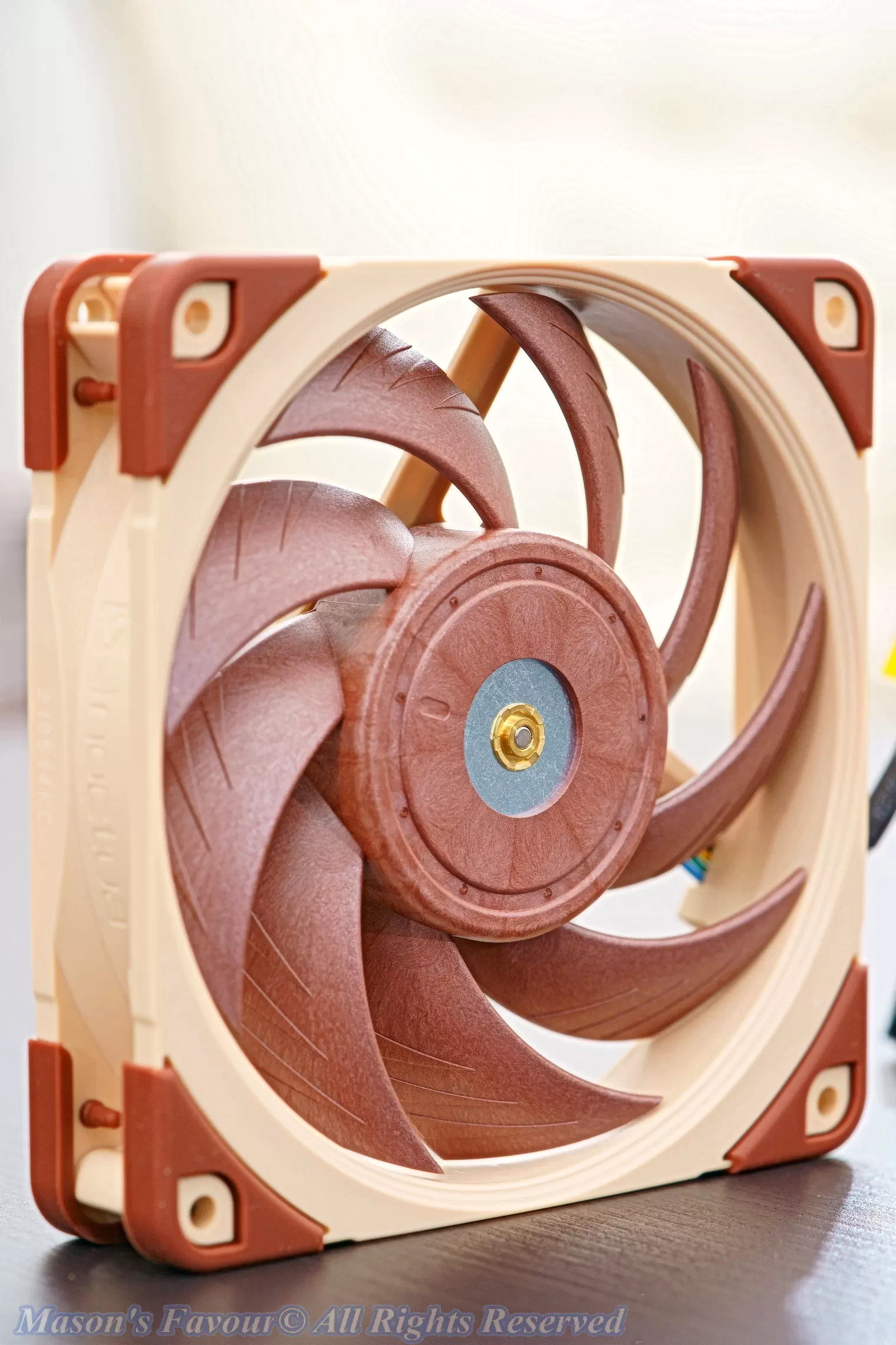 Noctua A12X25 5V PWM - Fan, Front Perspective 1