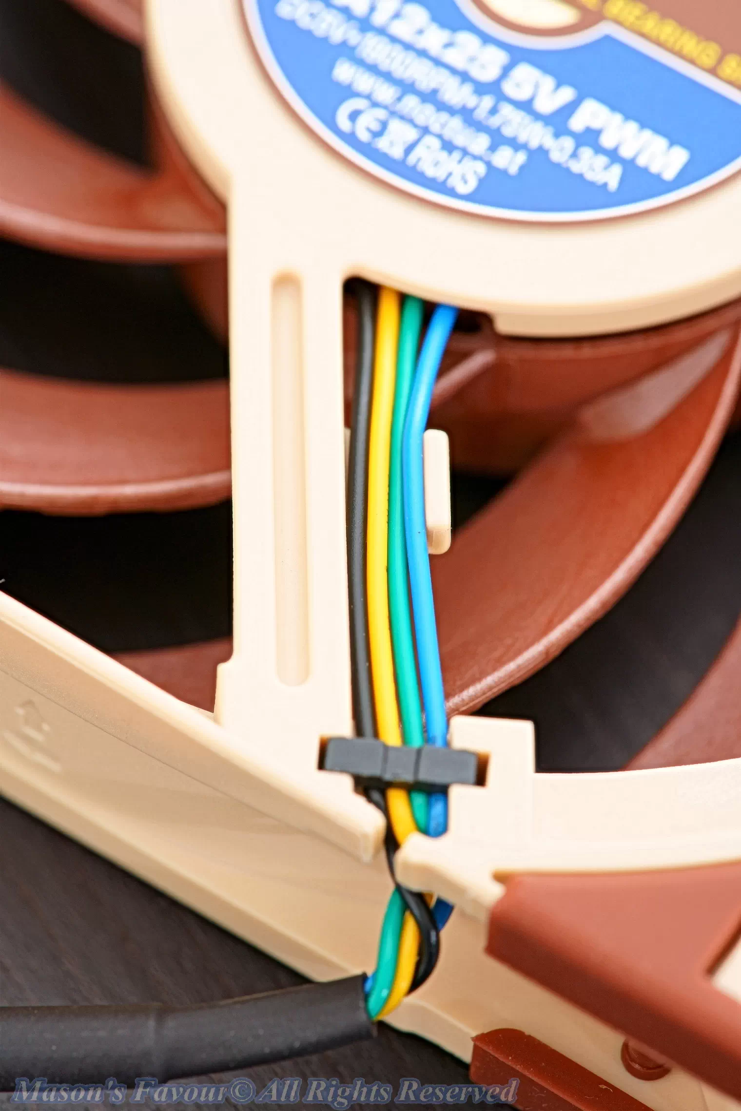 Noctua A12X25 5V PWM - Cable of Four Wires