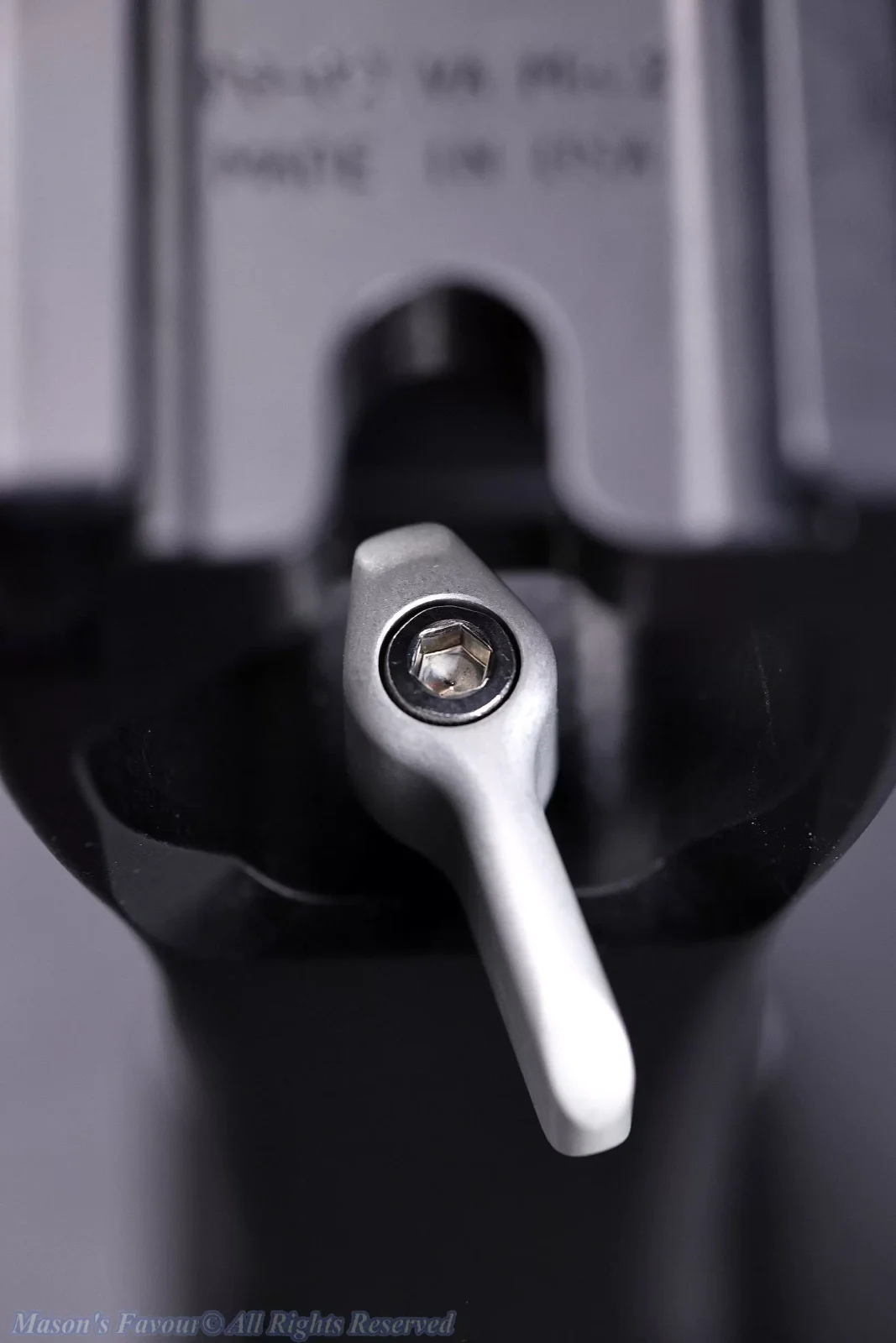 Really Right Stuff (RRS) PG-02MKII - Vertical Arm Marco - Tilt Lock Lever