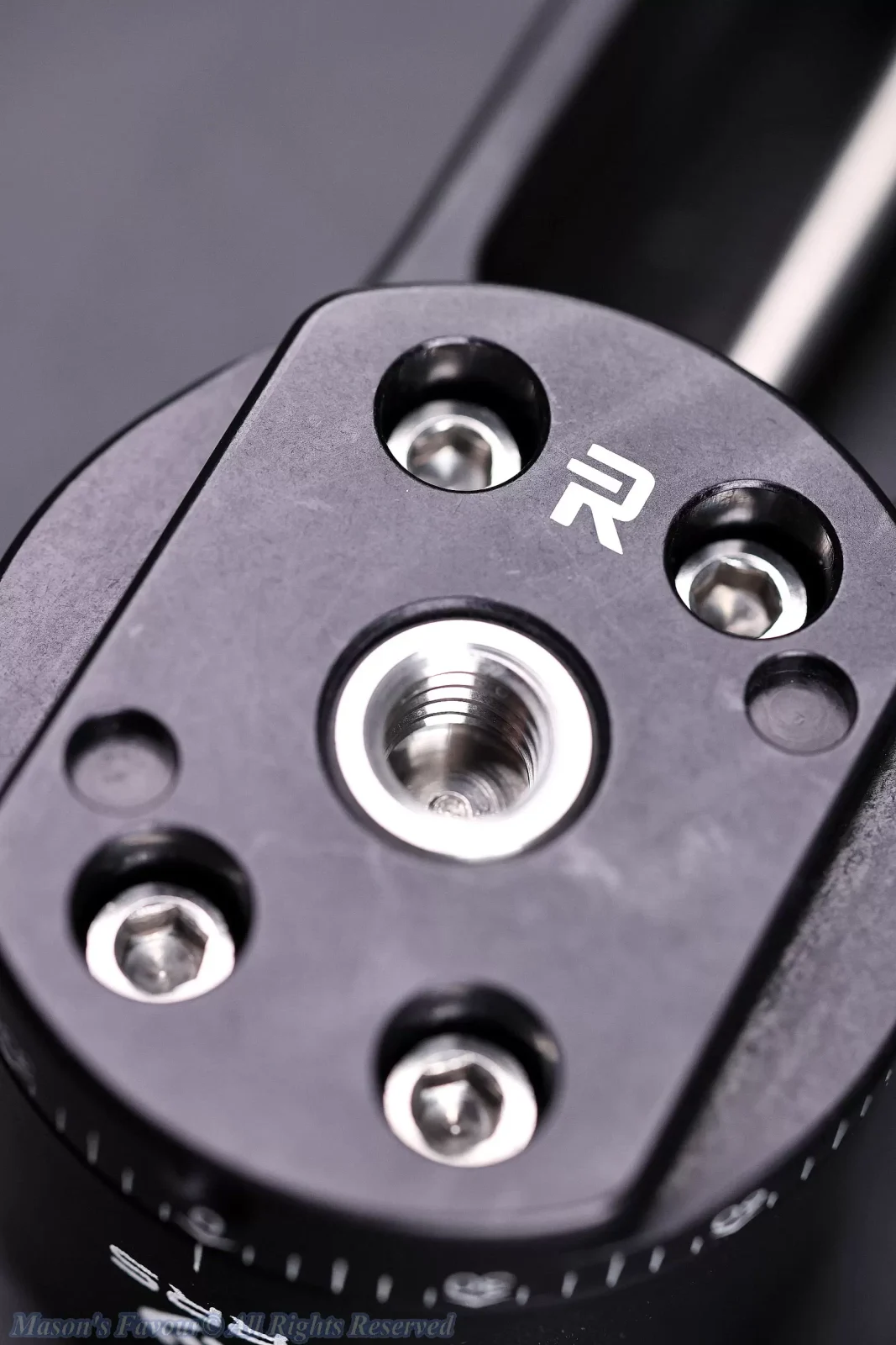 Really Right Stuff (RRS) PG-02MKII - Horizontal Base Marco - Panning Cylinder with integrated Arca Swiss Plate & Stainless Cylinder in wich a 3/8" Screw Hole is formed 2