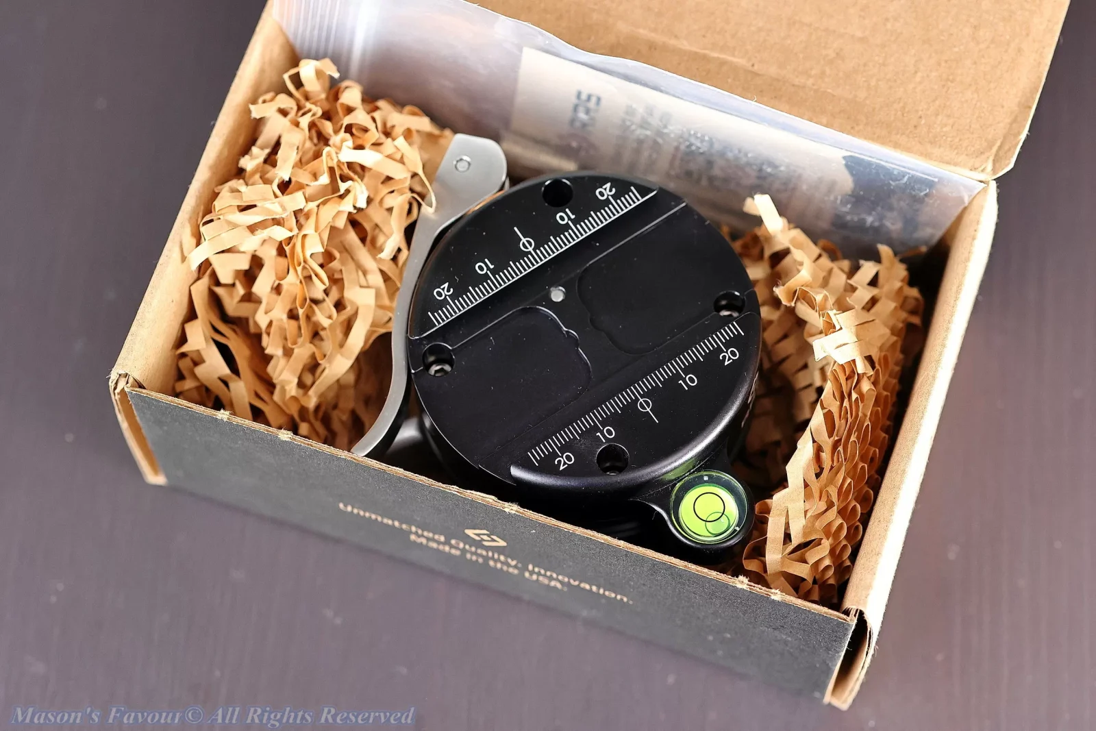 Really Right Stuff (RRS) TA-2U-LC Lever-Release Leveling Base - Unboxing