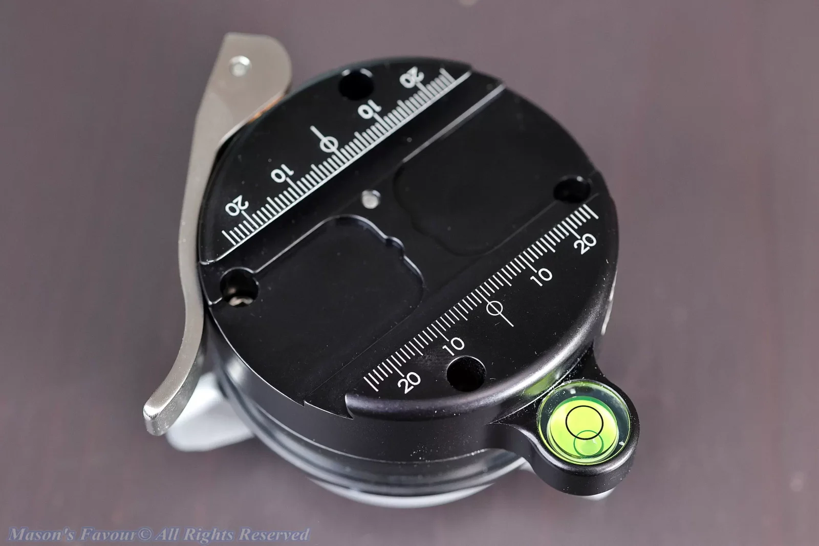 Really Right Stuff (RRS) TA-2U-LC Lever-Release Leveling Base - Perspective 1