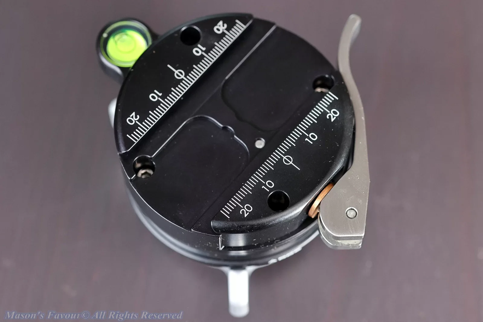 Really Right Stuff (RRS) TA-2U-LC Lever-Release Leveling Base - Perspective 3
