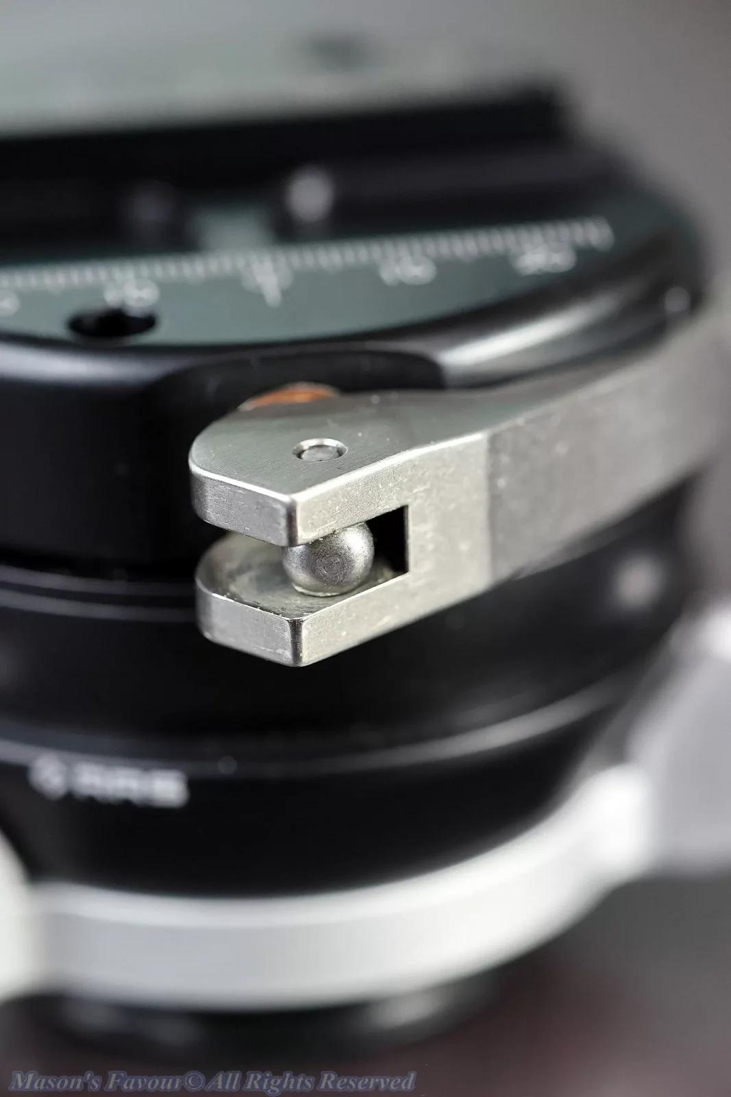 Really Right Stuff (RRS) TA-2U-LC Lever-Release Leveling Base - Lever Latch, Enlarged View 1