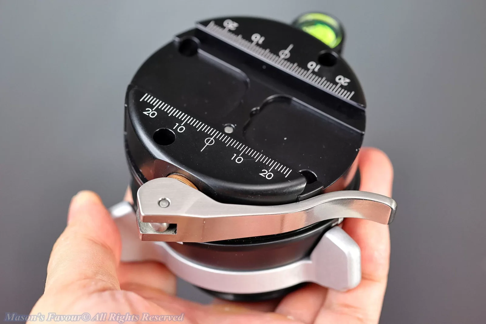 Really Right Stuff (RRS) TA-2U-LC Lever-Release Leveling Base - Hands-On 1