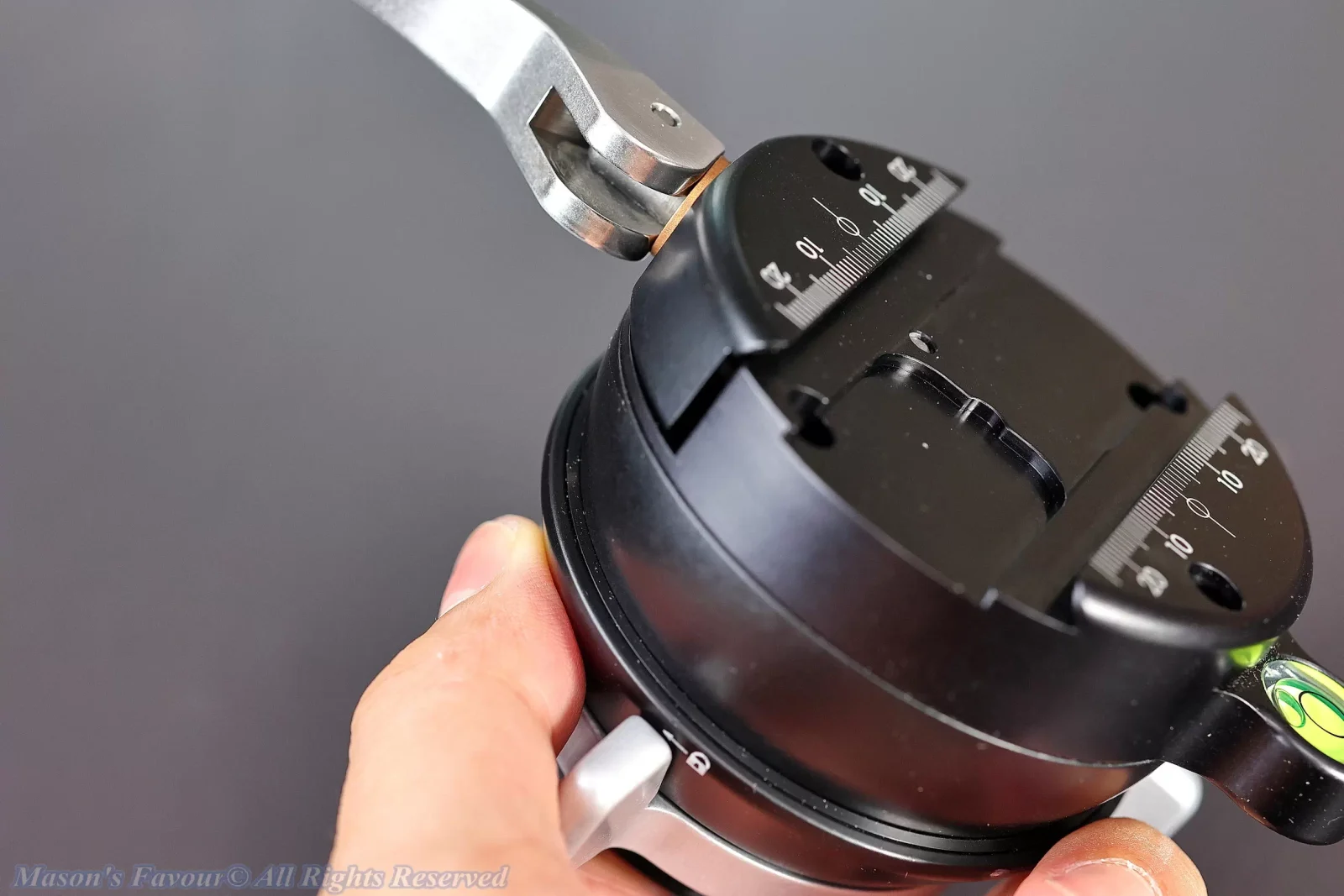 Really Right Stuff (RRS) TA-2U-LC Lever-Release Leveling Base - Hands-On 4